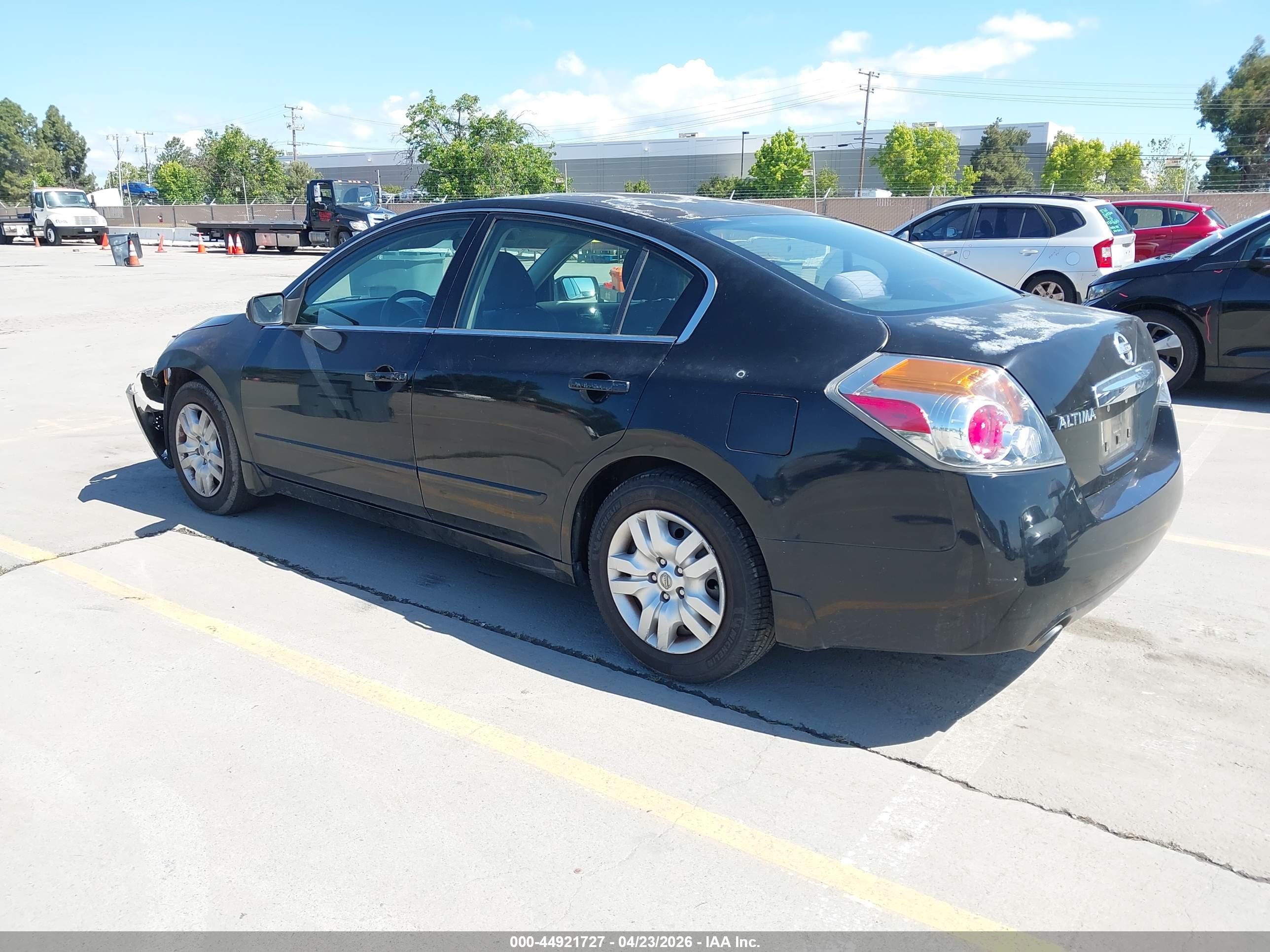 NISSAN ALTIMA image 3