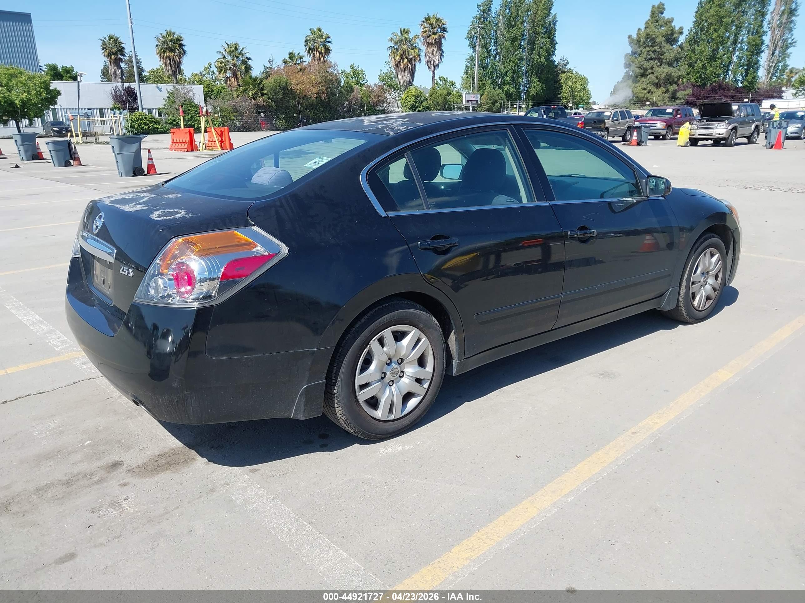 NISSAN ALTIMA image 4