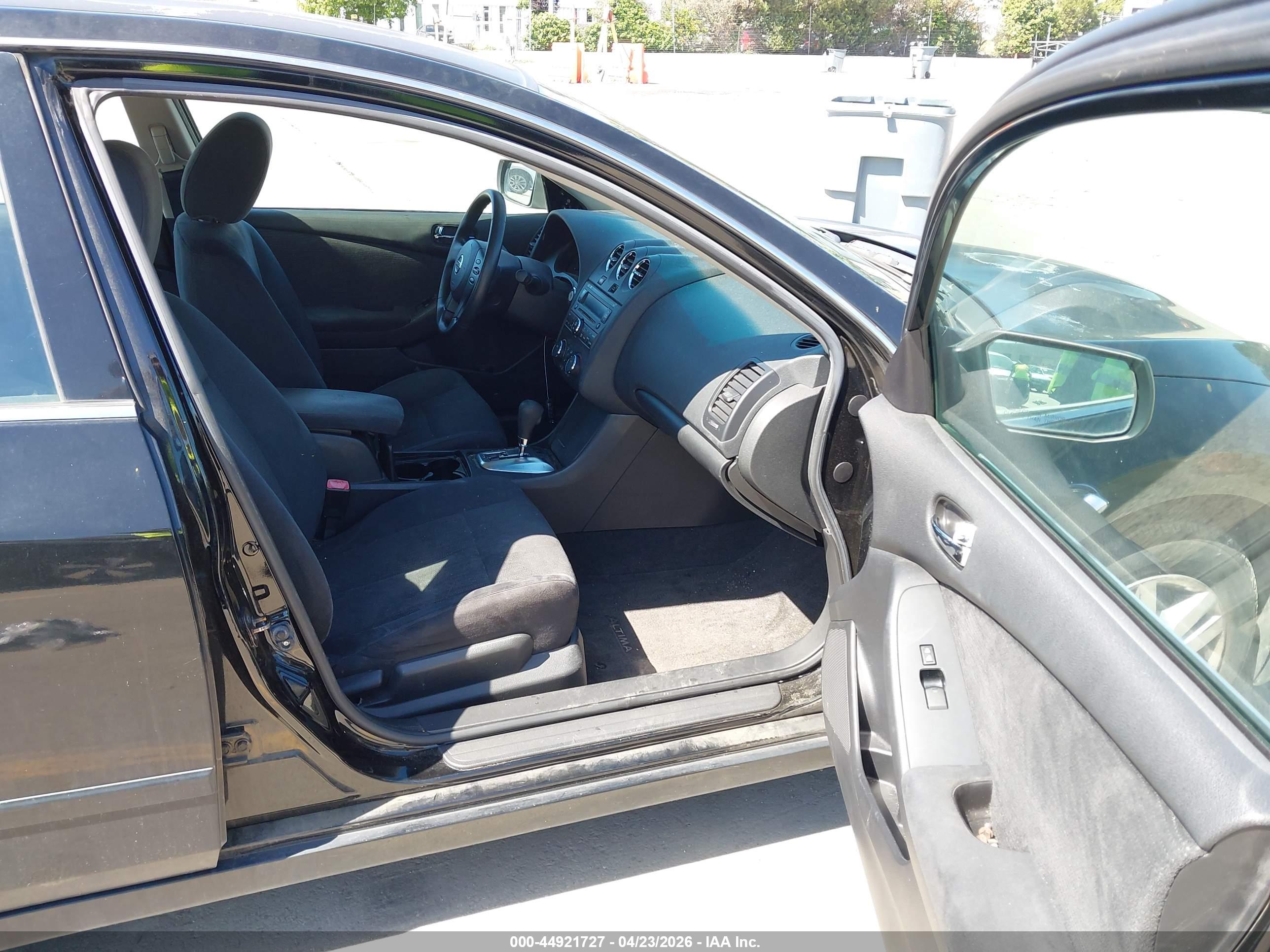 NISSAN ALTIMA image 5