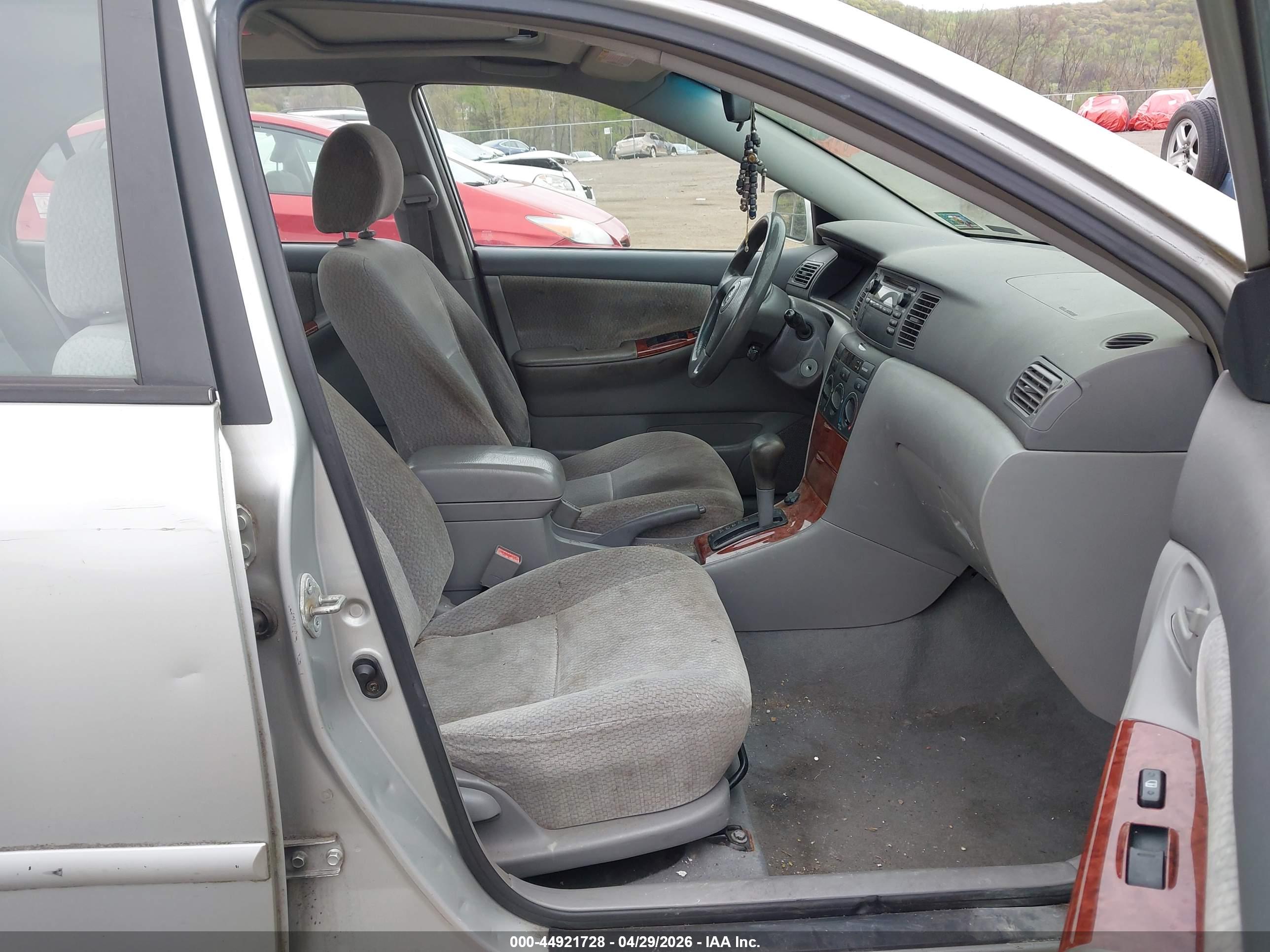 TOYOTA COROLLA image 5