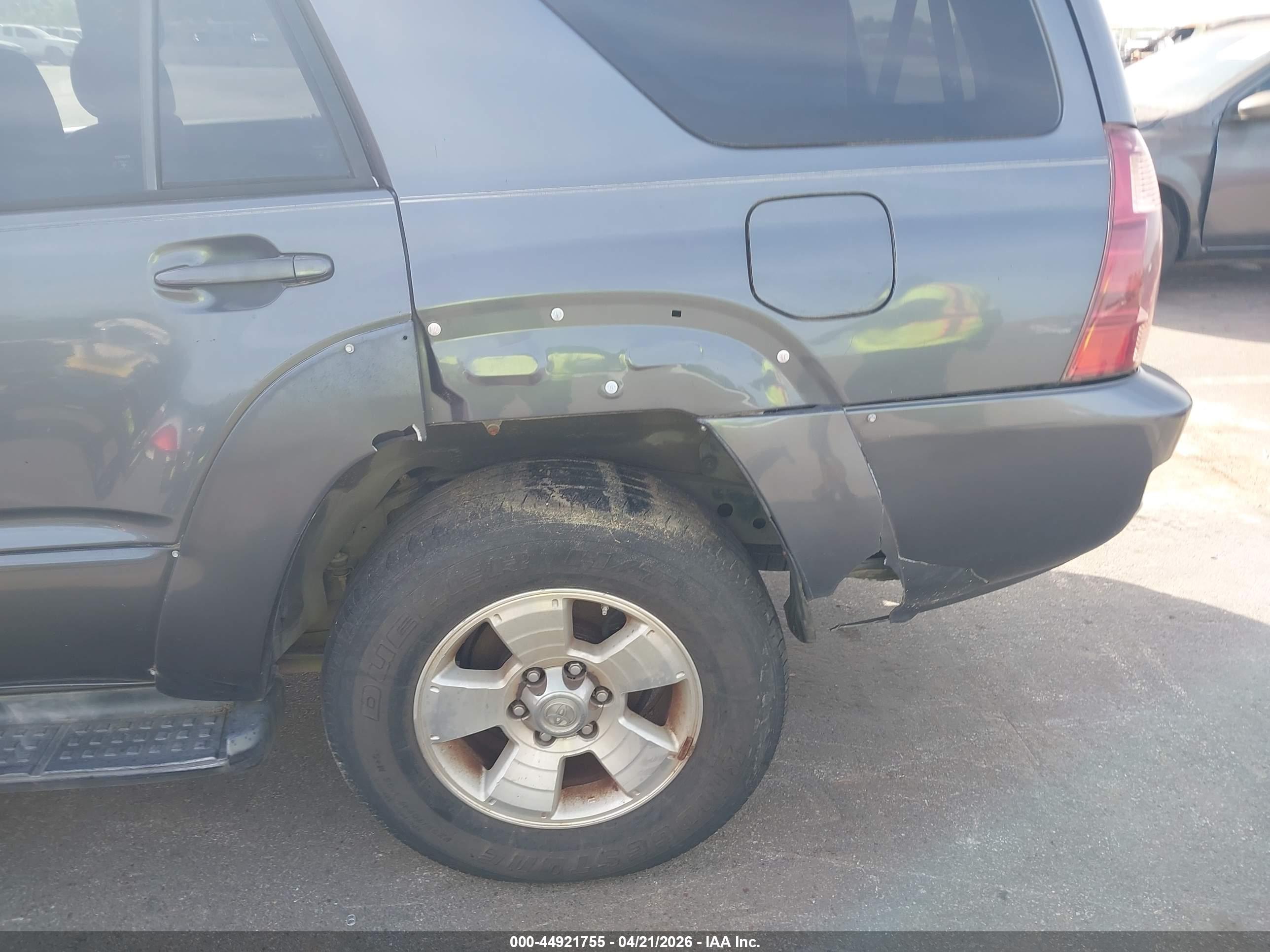 TOYOTA 4RUNNER image 6