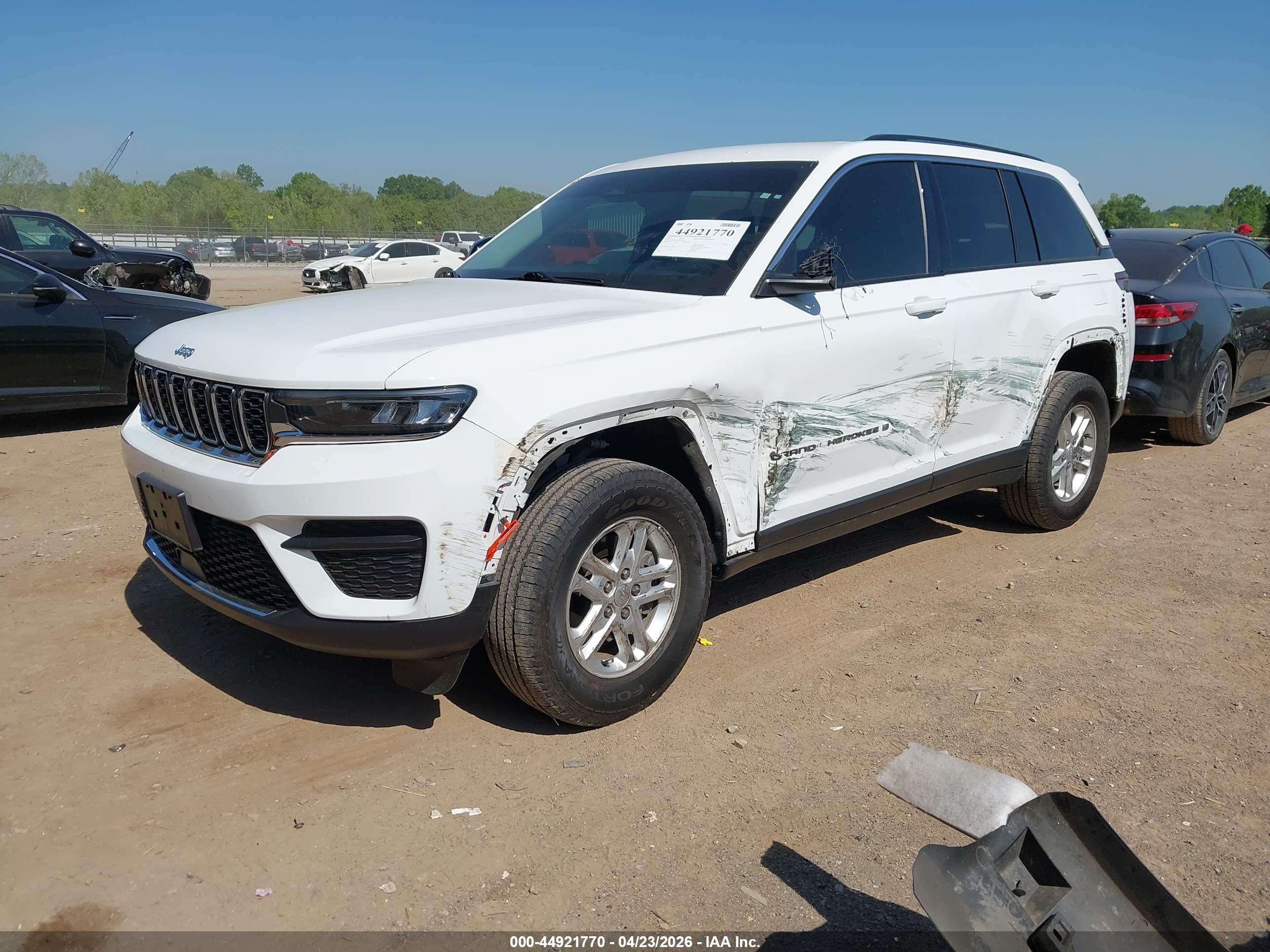 JEEP GRAND image 2