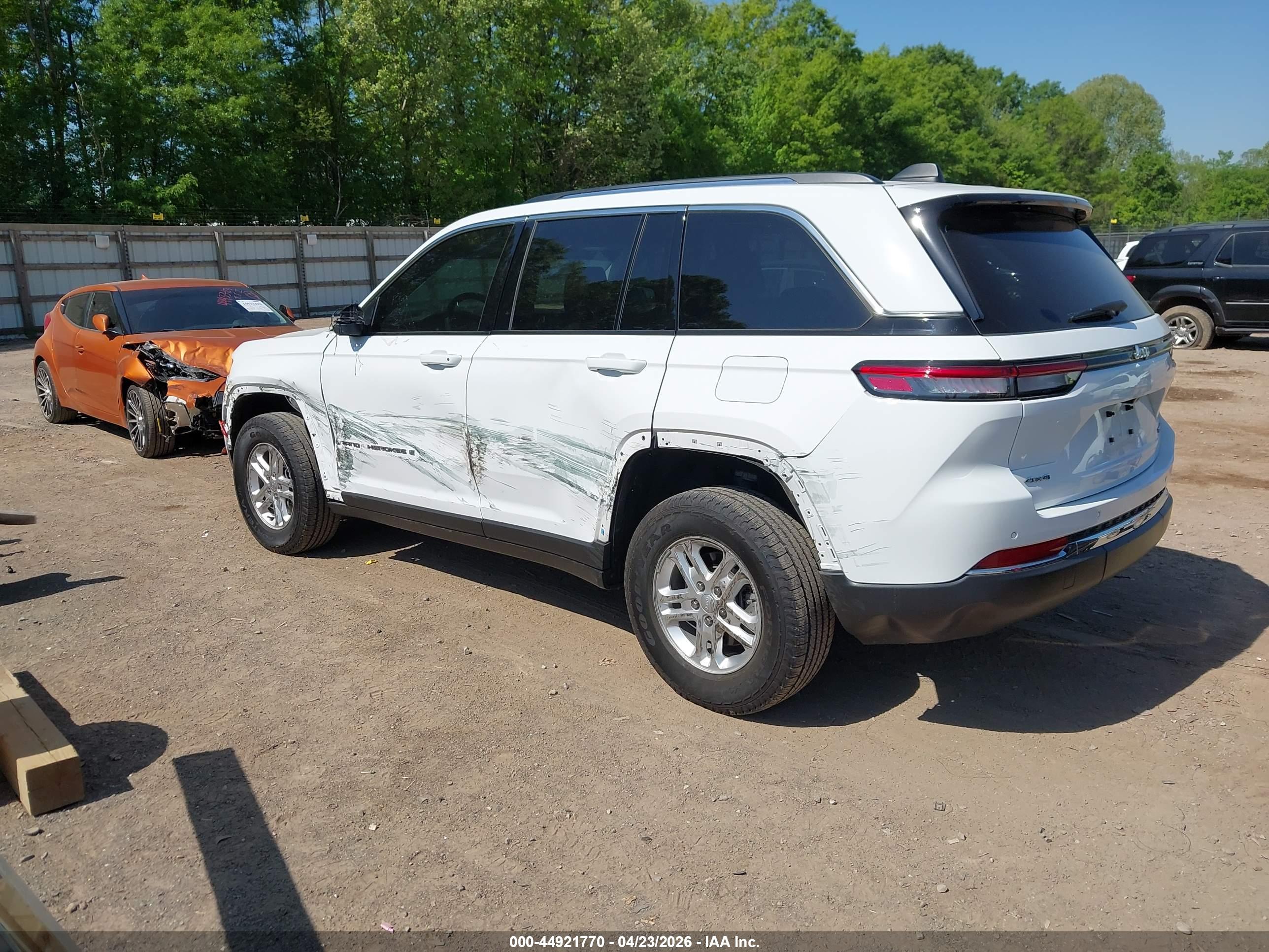 JEEP GRAND image 3
