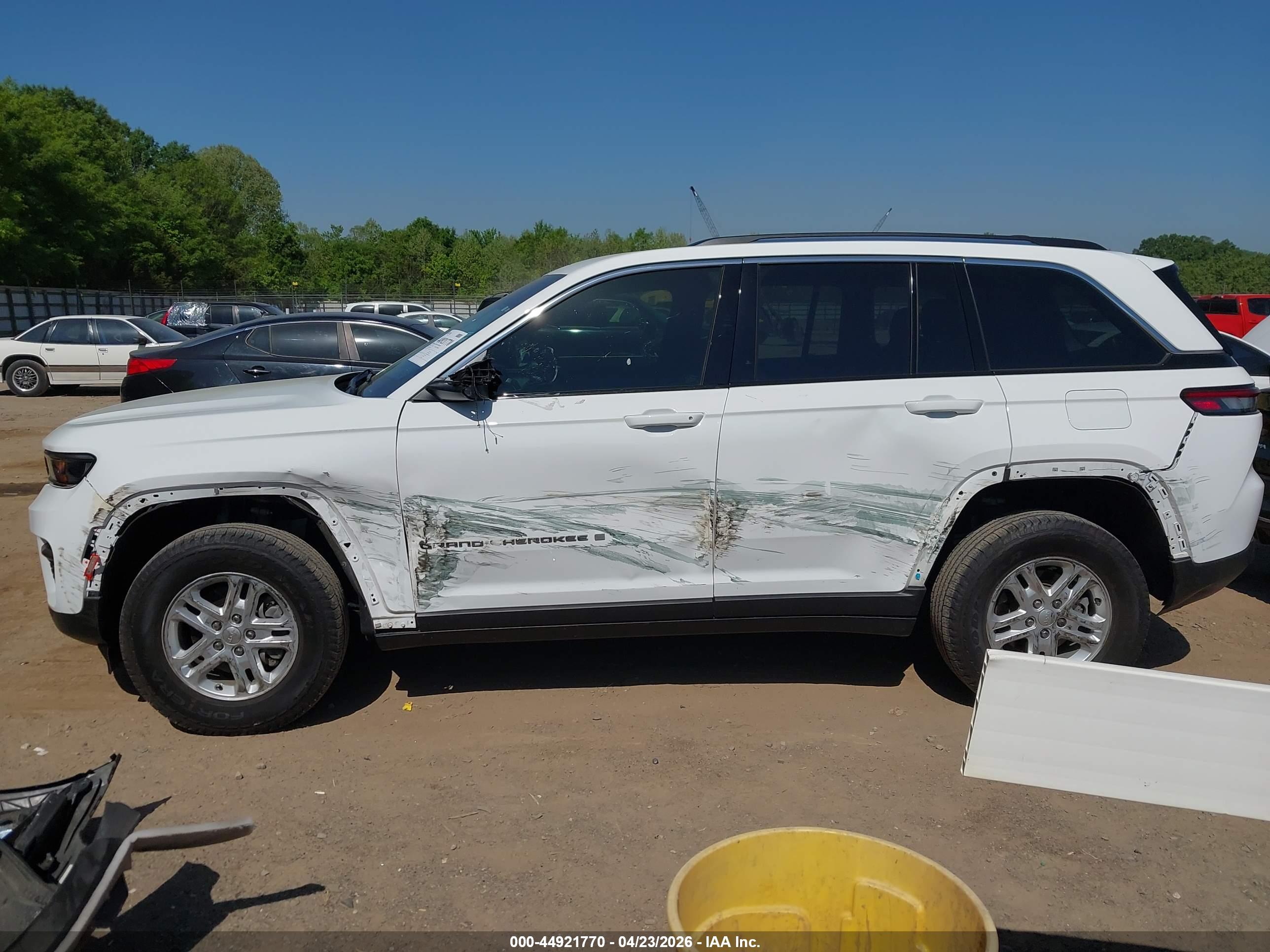 JEEP GRAND image 6