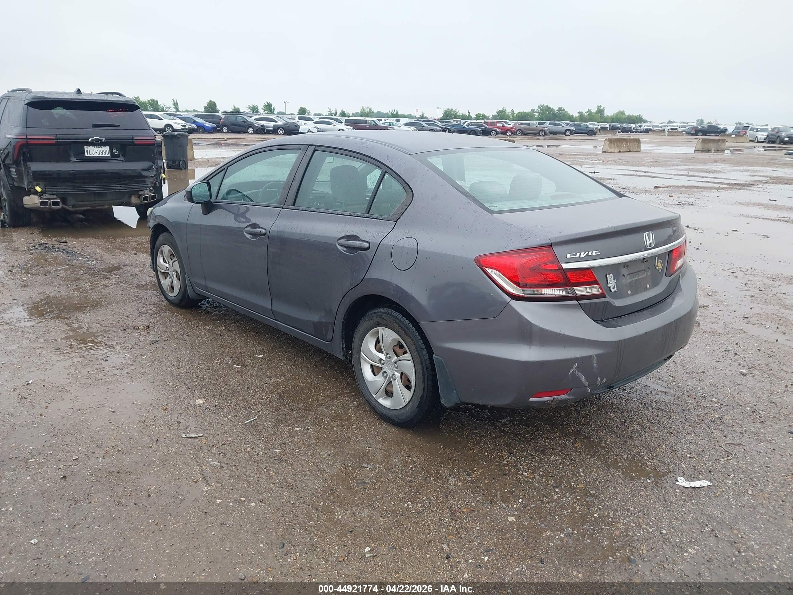 HONDA CIVIC image 3