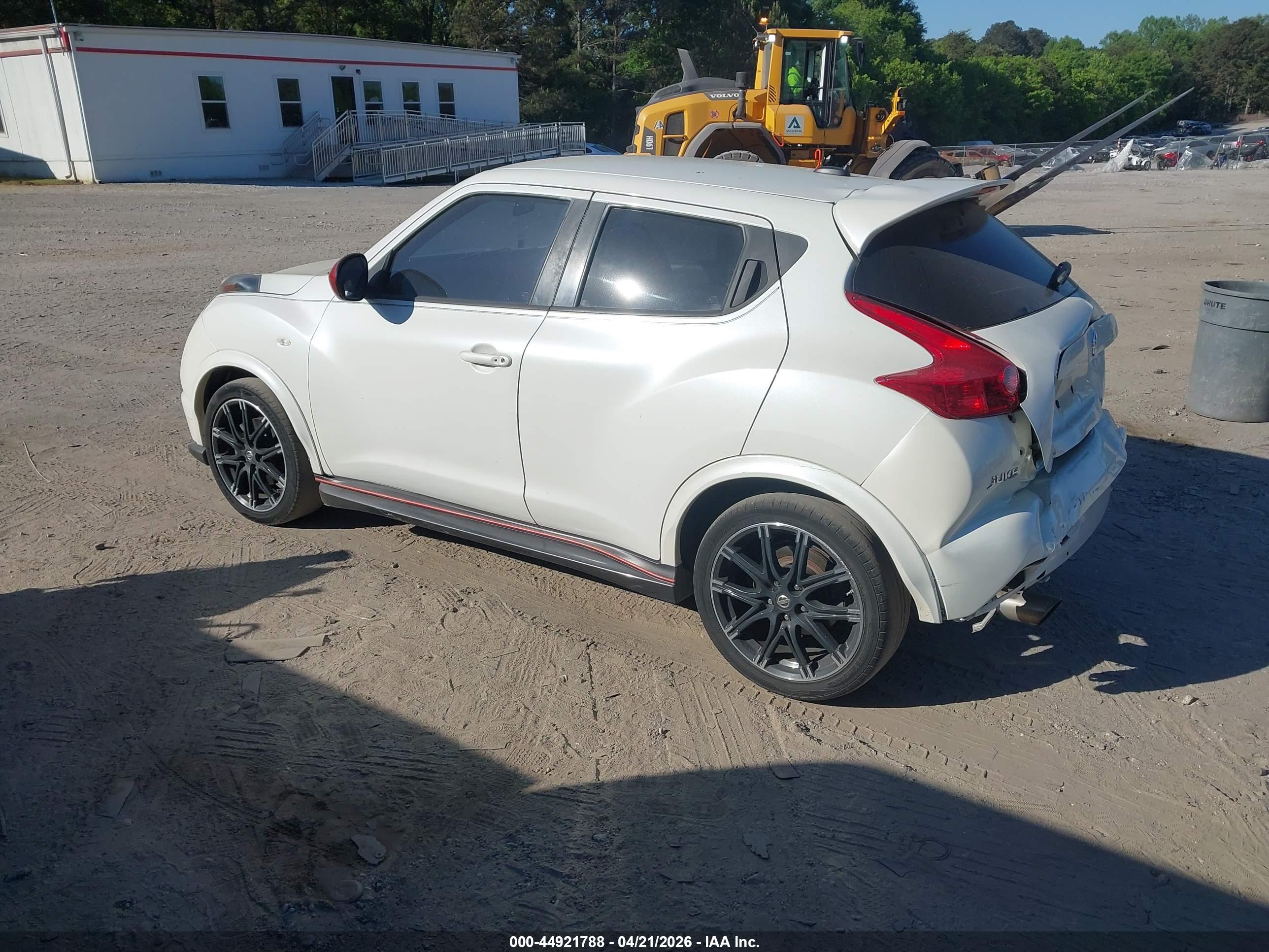 NISSAN JUKE image 3