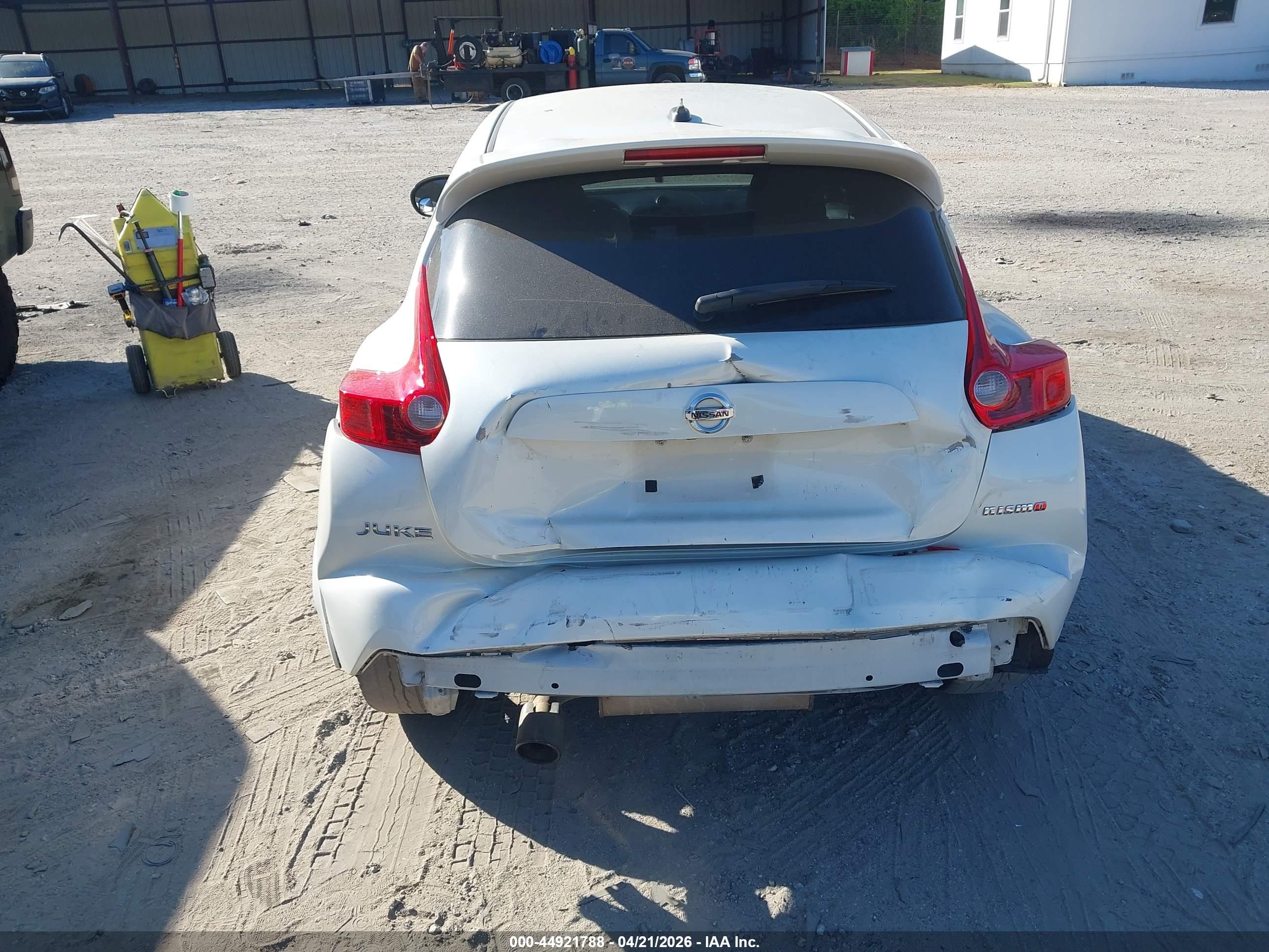 NISSAN JUKE image 6