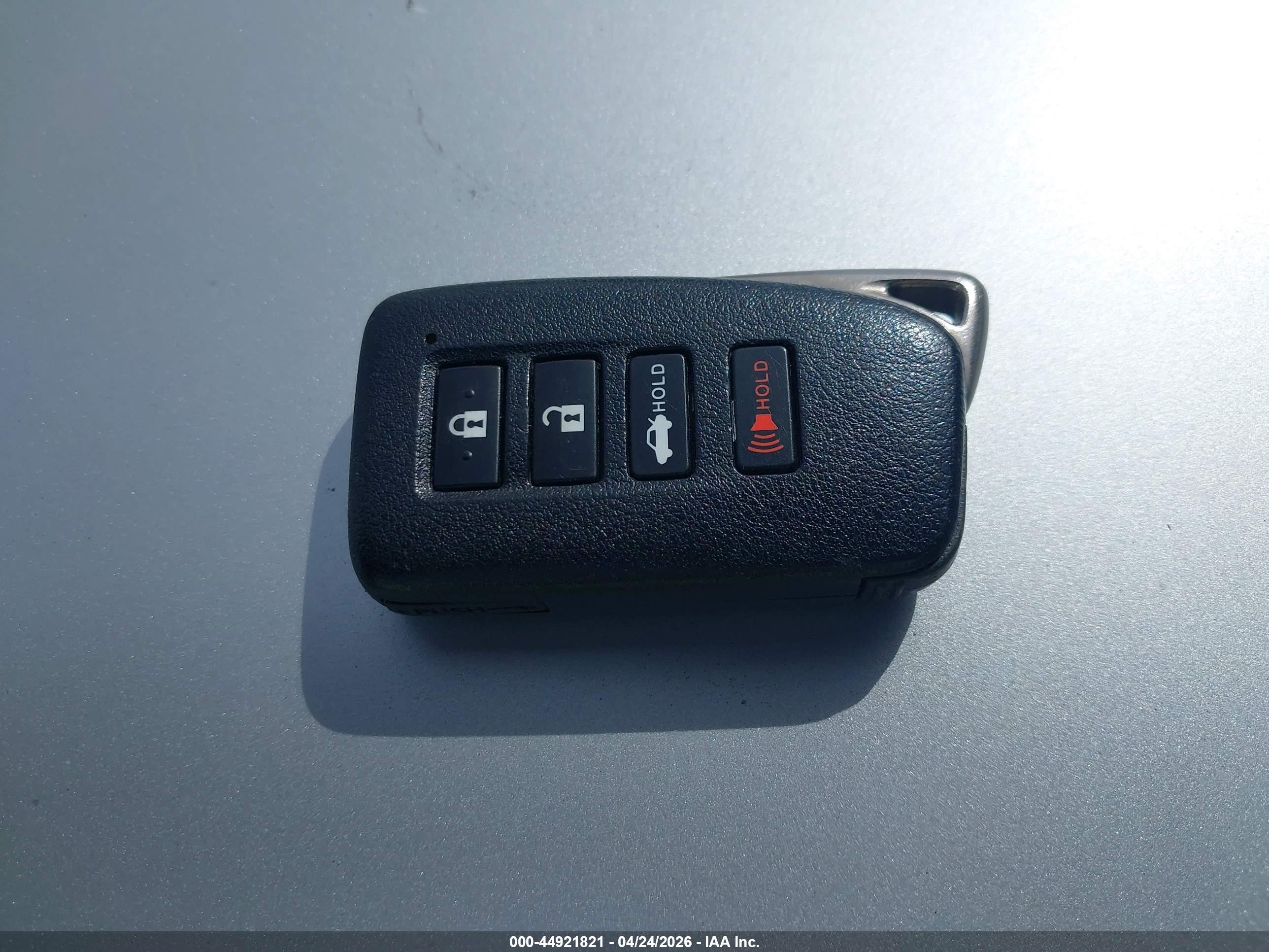 LEXUS ES image 11