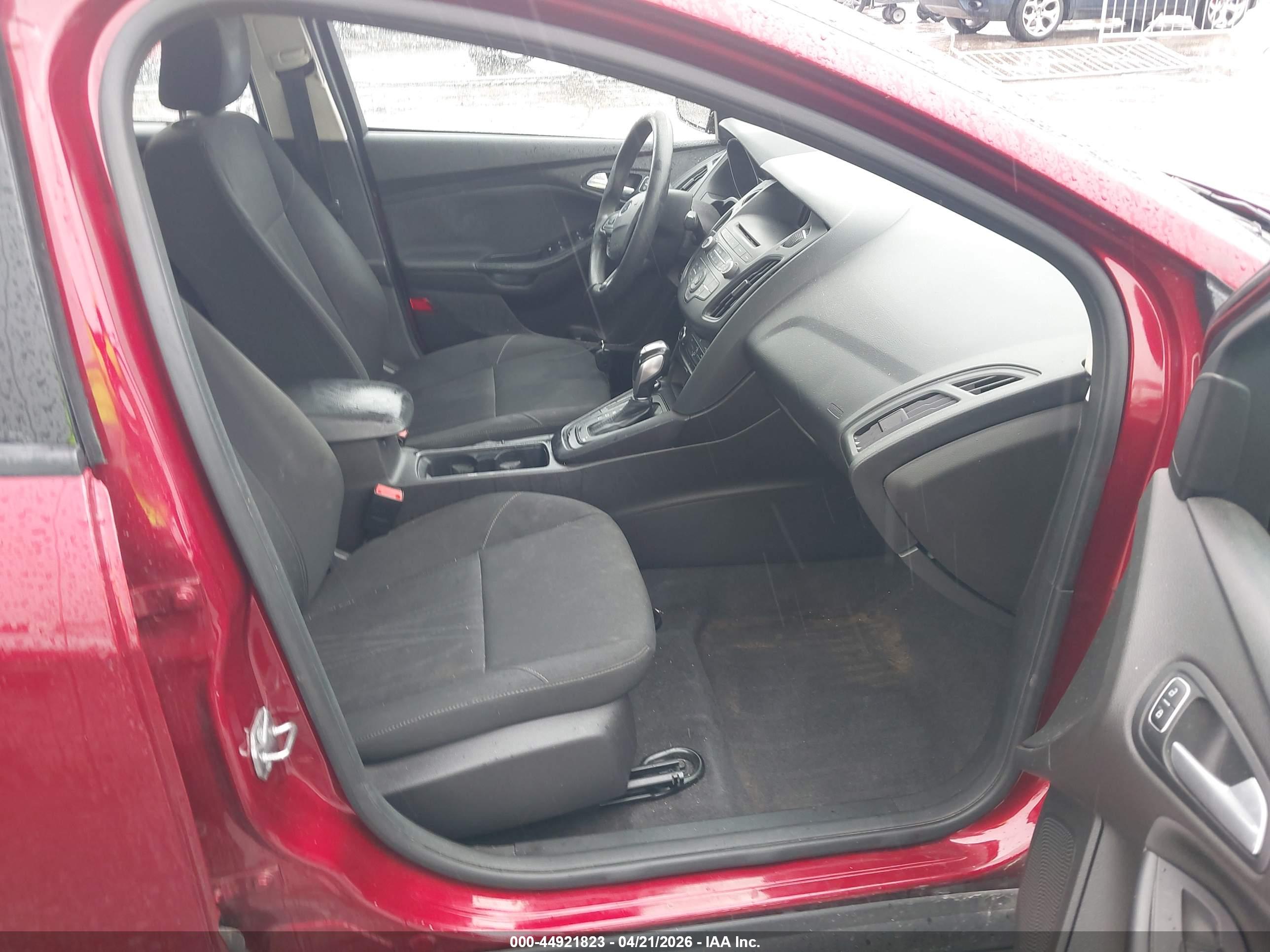 FORD FOCUS image 5