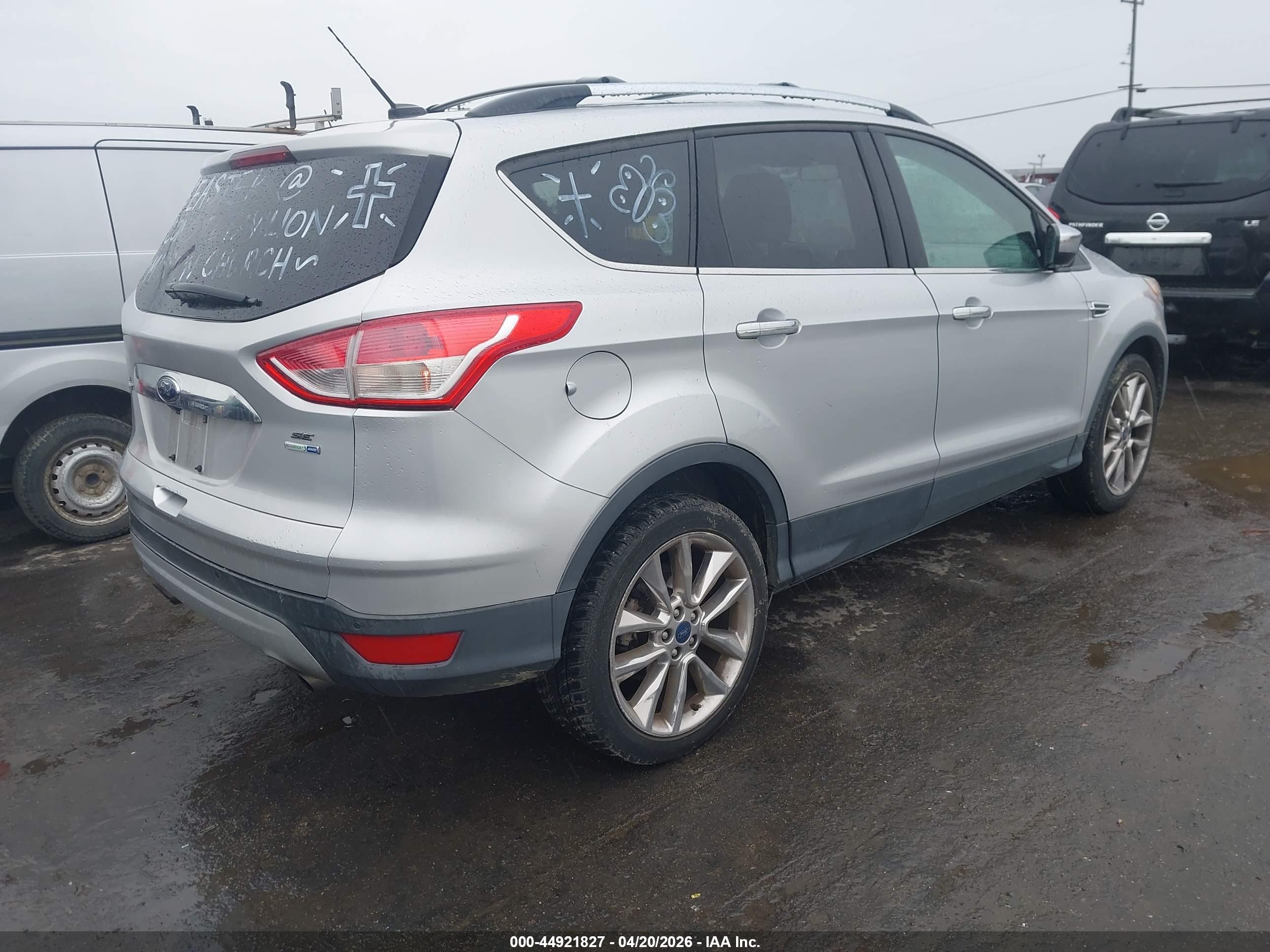FORD ESCAPE image 4