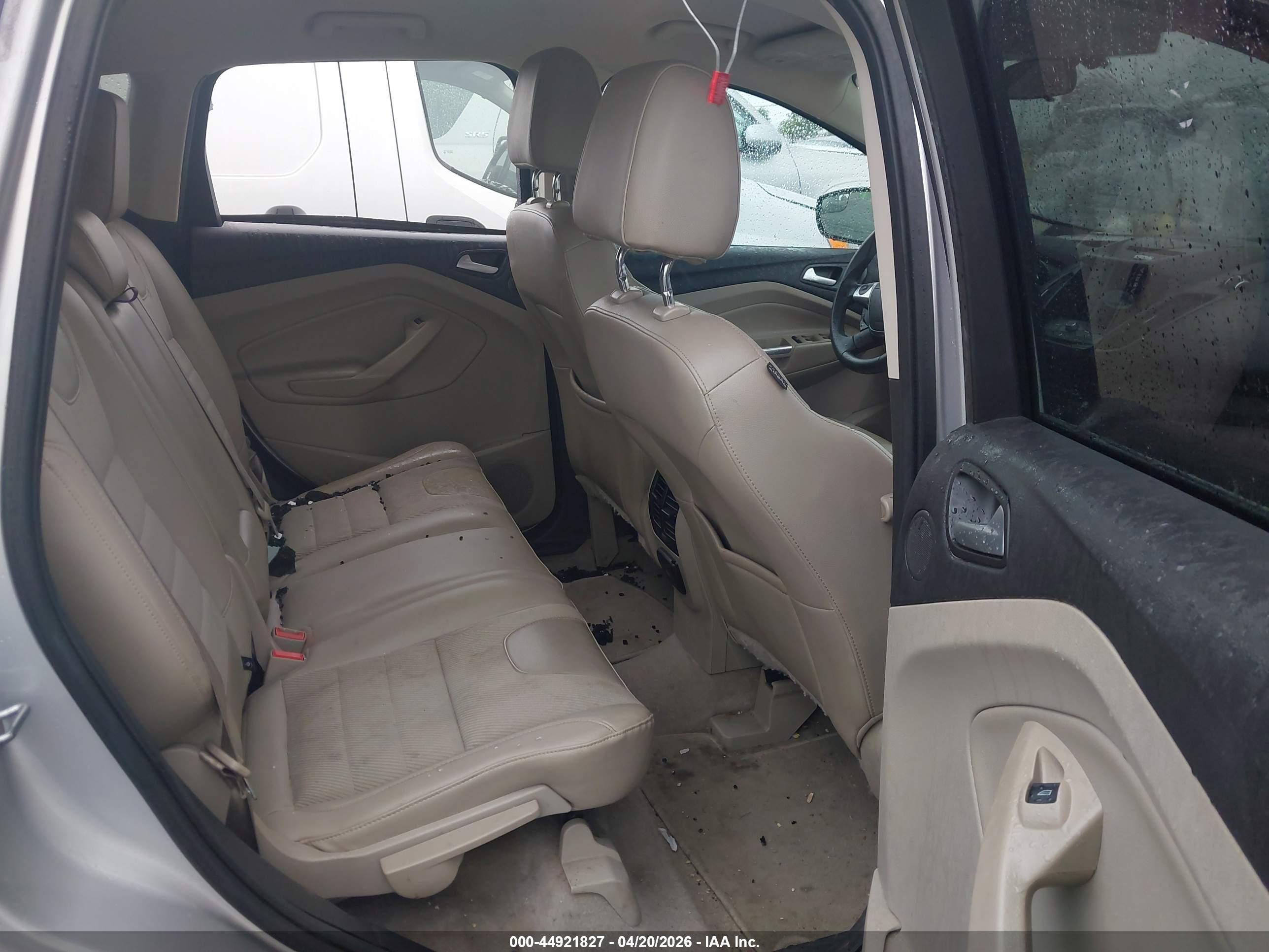 FORD ESCAPE image 8