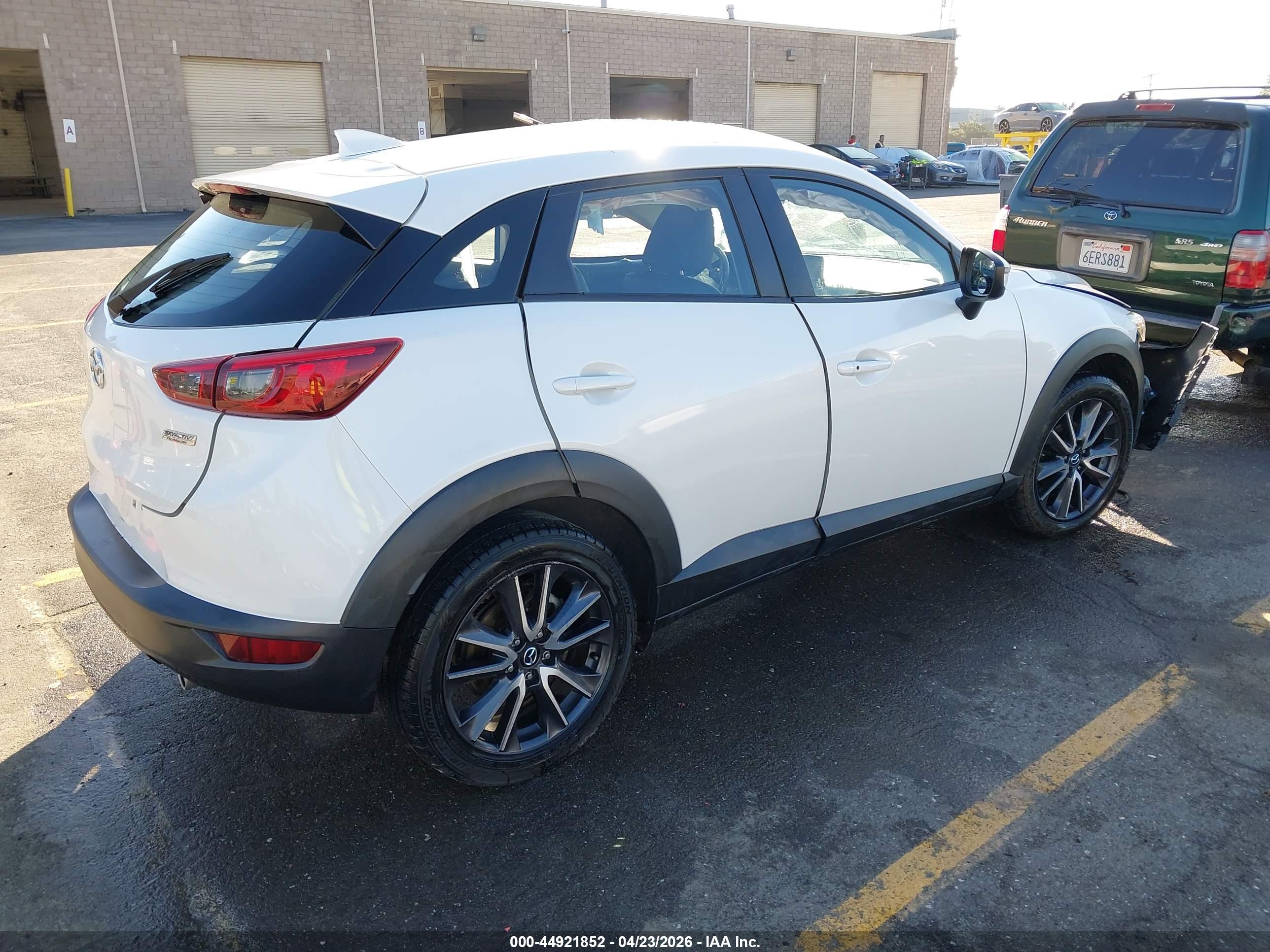 MAZDA CX-3 image 4