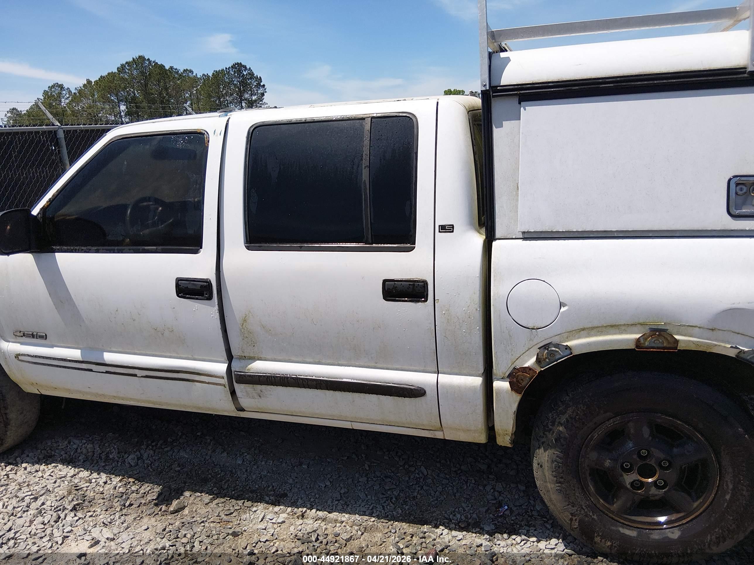 CHEVROLET S-10 image 6