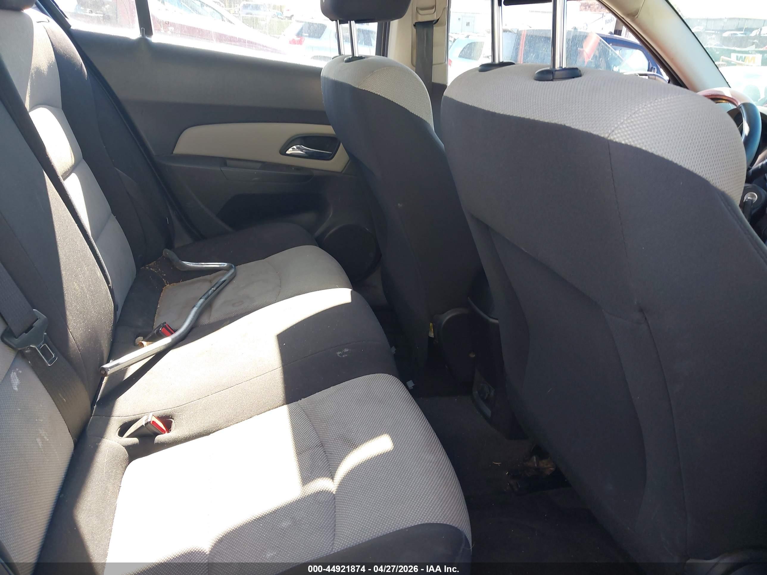 CHEVROLET CRUZE image 8