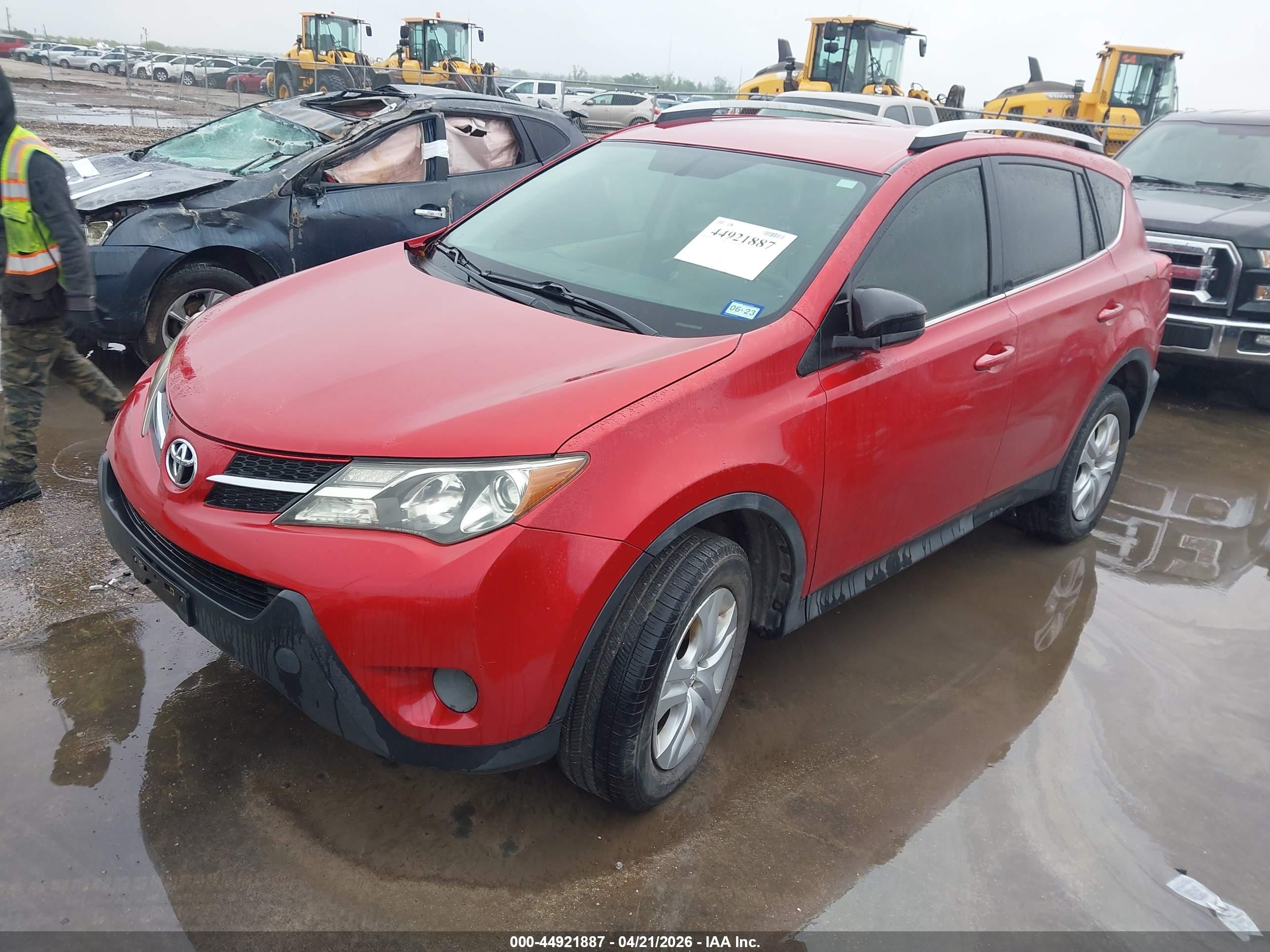 TOYOTA RAV4 image 2