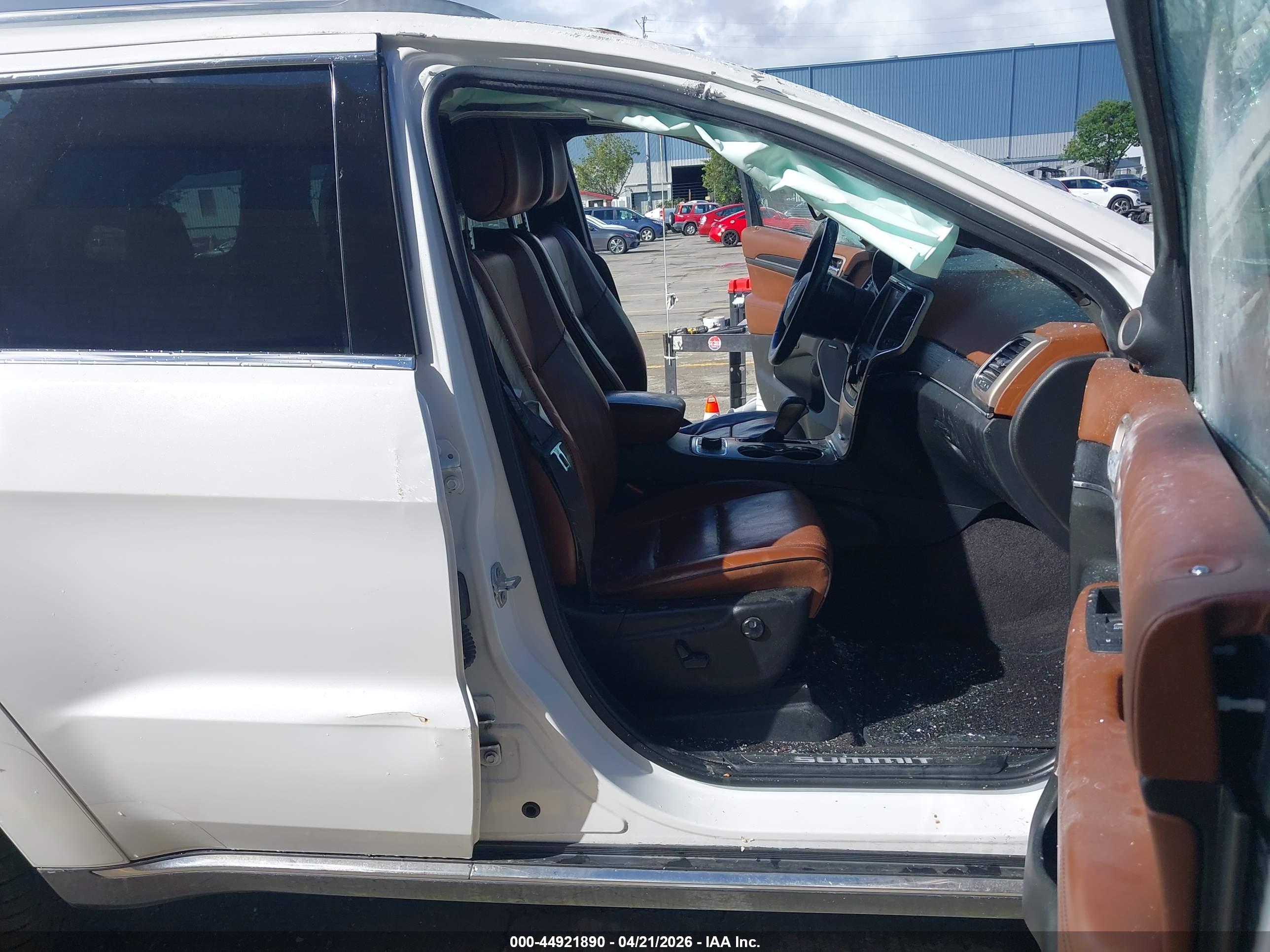JEEP GRAND image 5