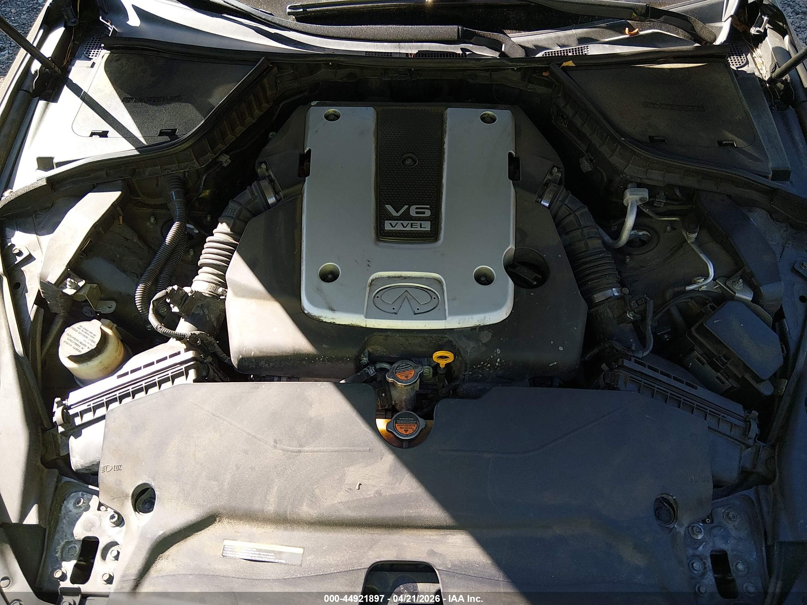 INFINITI Q50 image 10