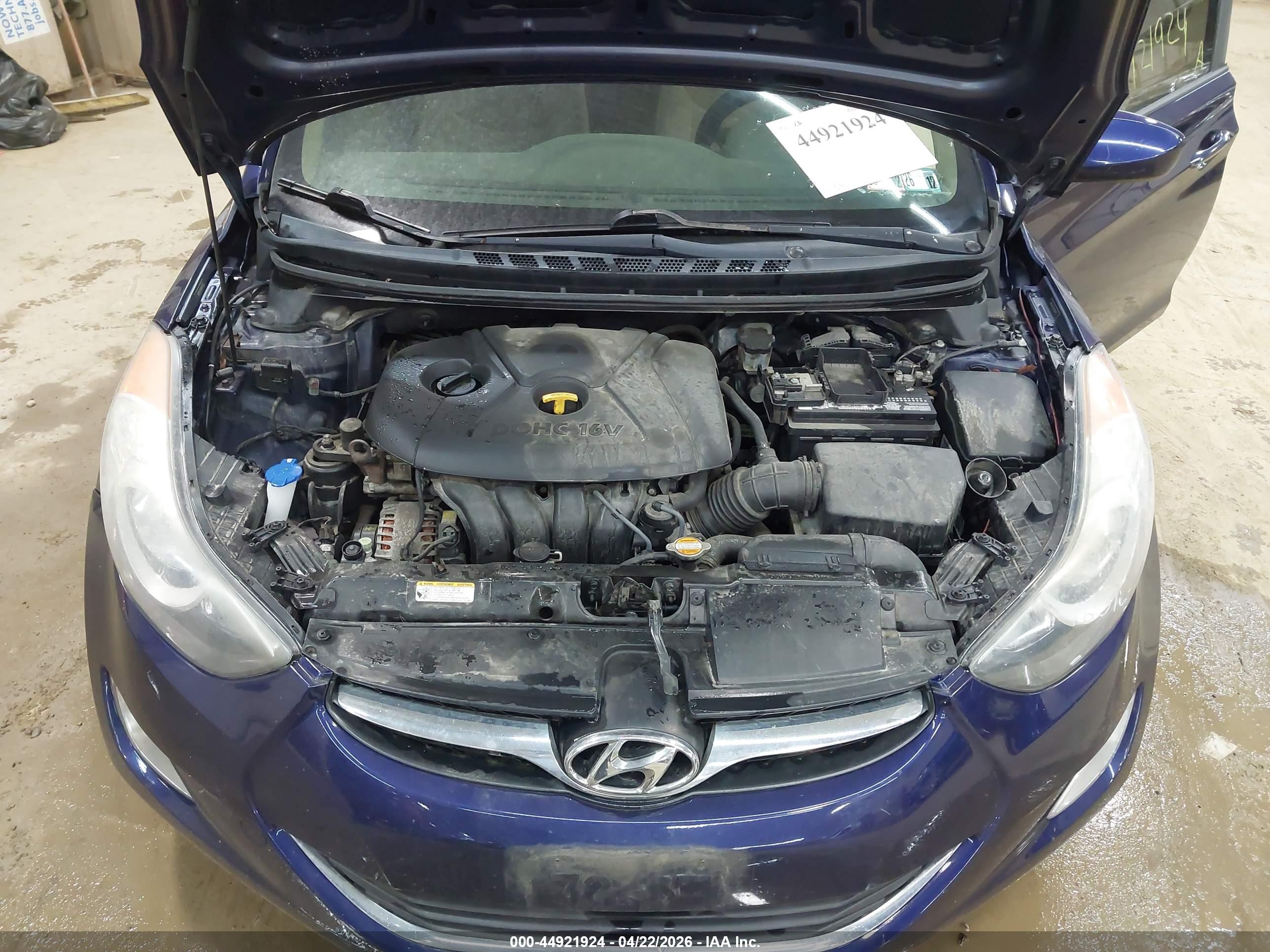 HYUNDAI ELANTRA image 10