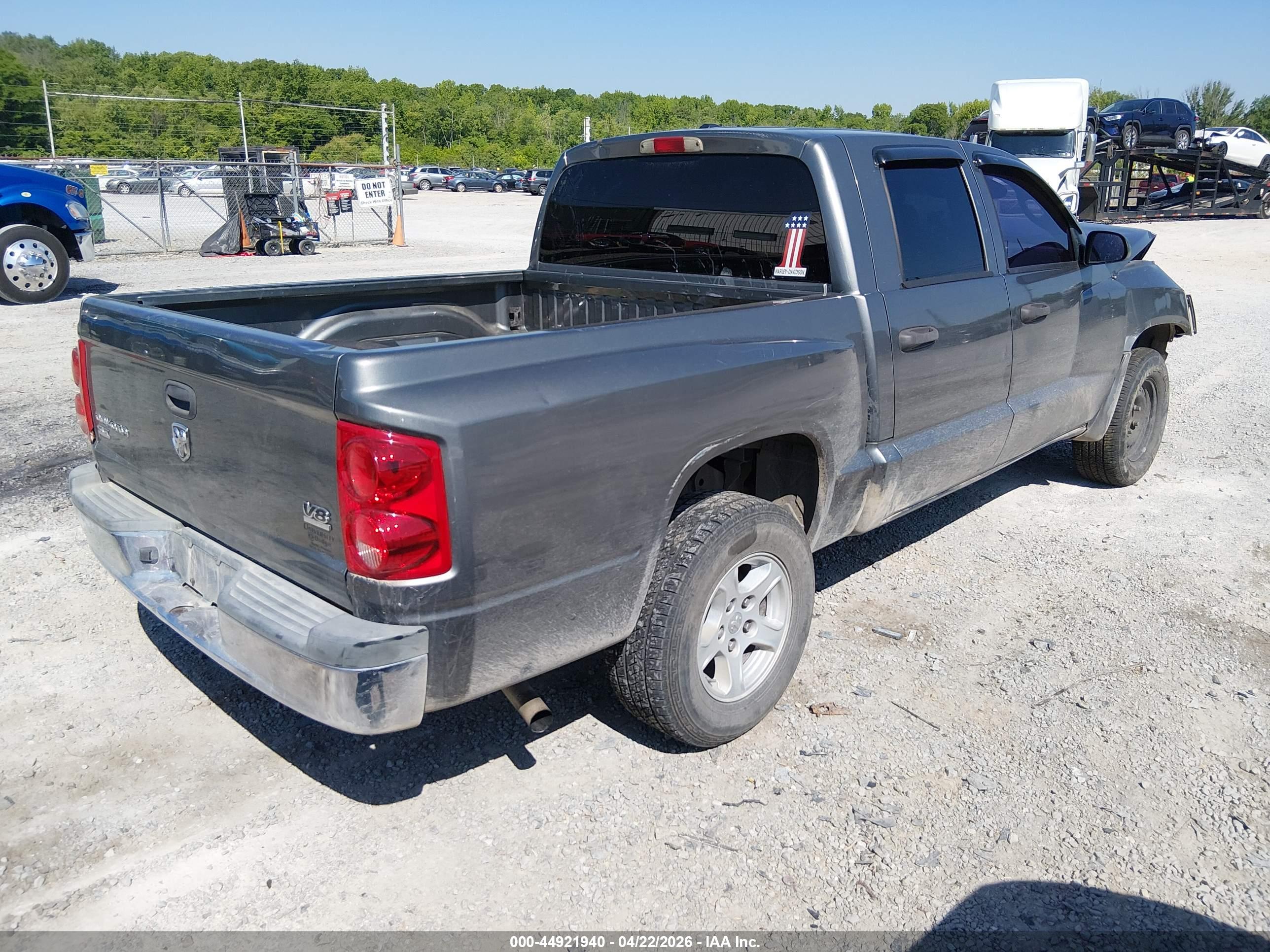 DODGE DAKOTA image 4