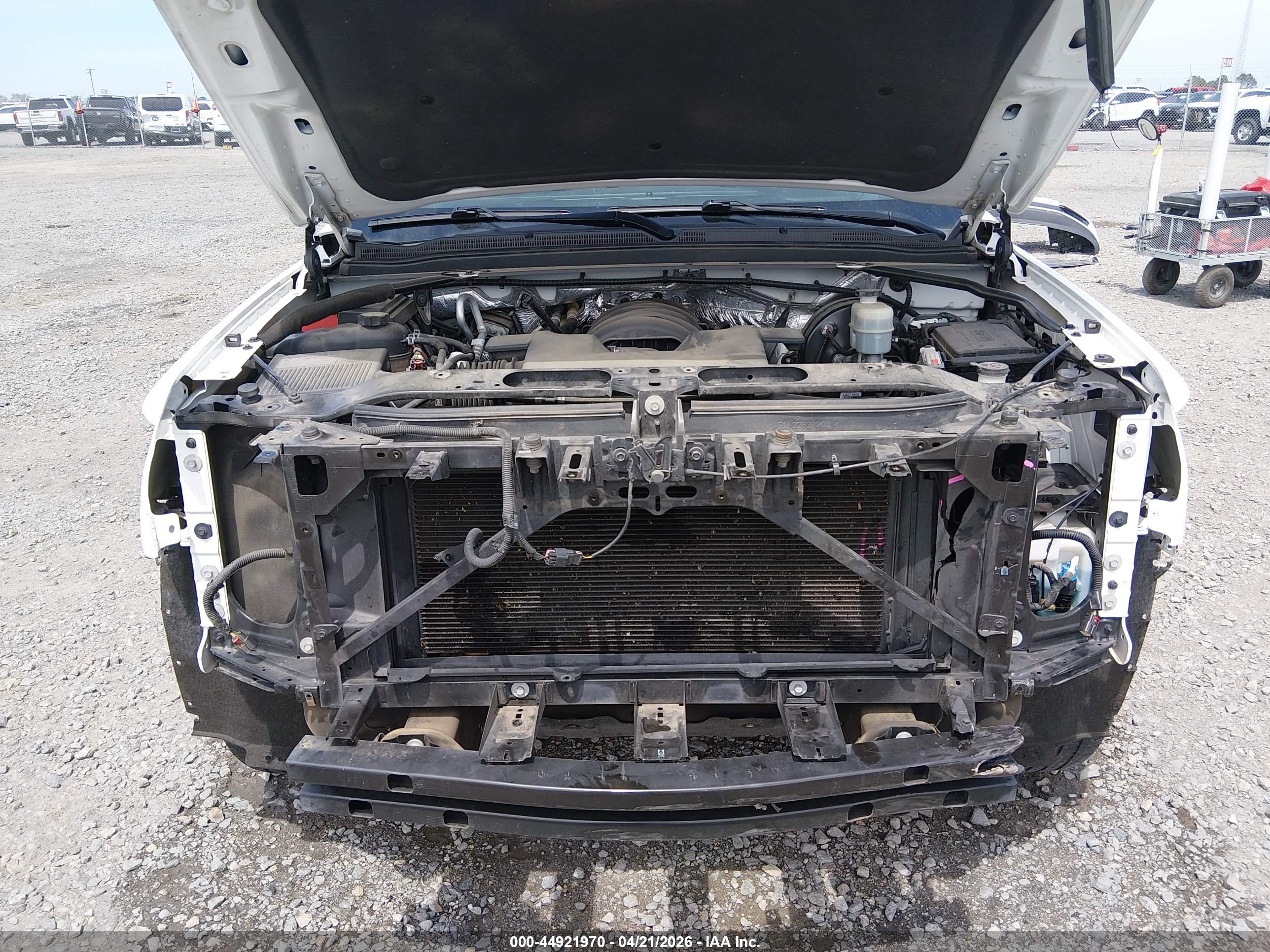 CHEVROLET SUBURBAN image 10