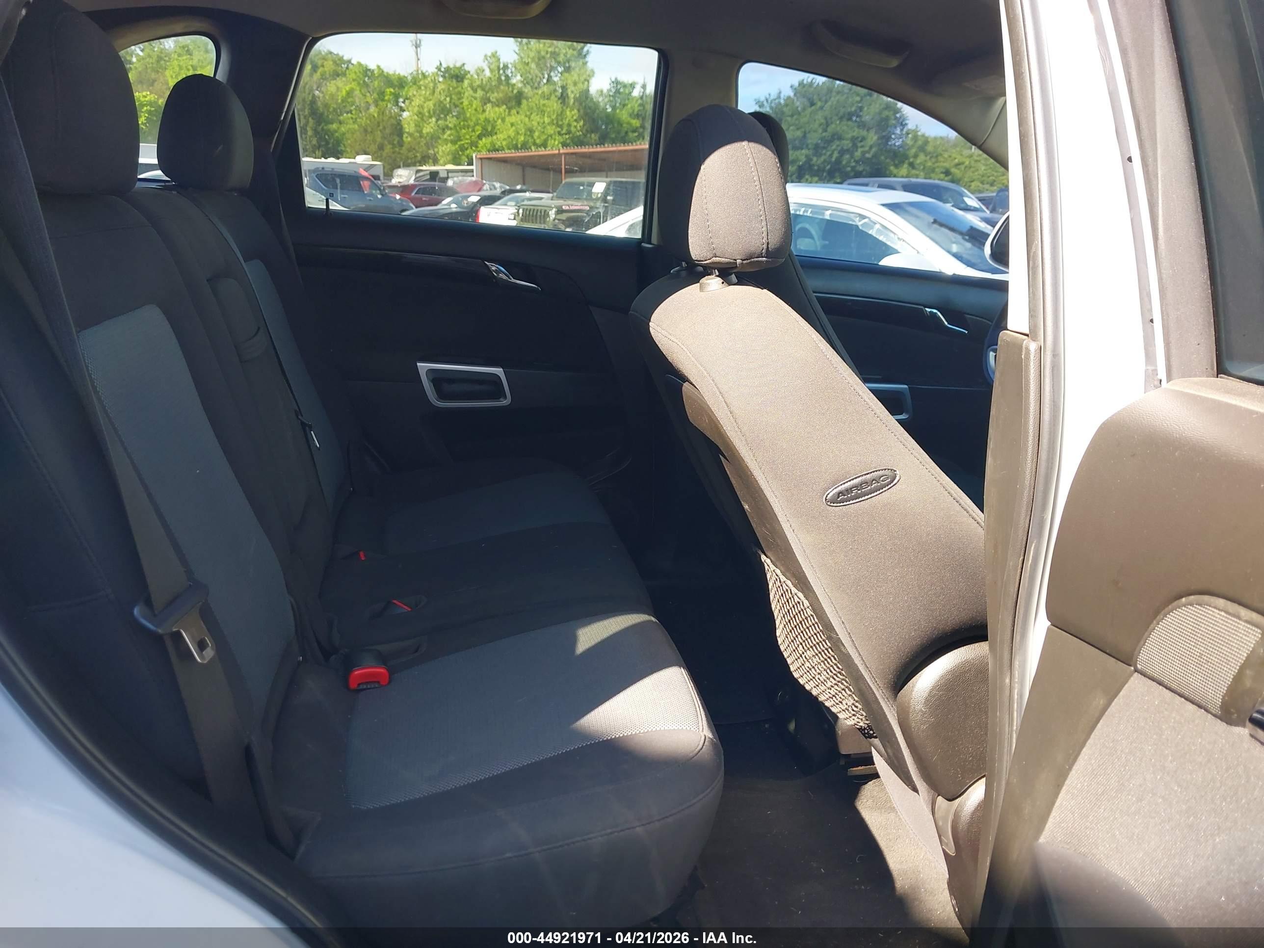 CHEVROLET CAPTIVA image 8