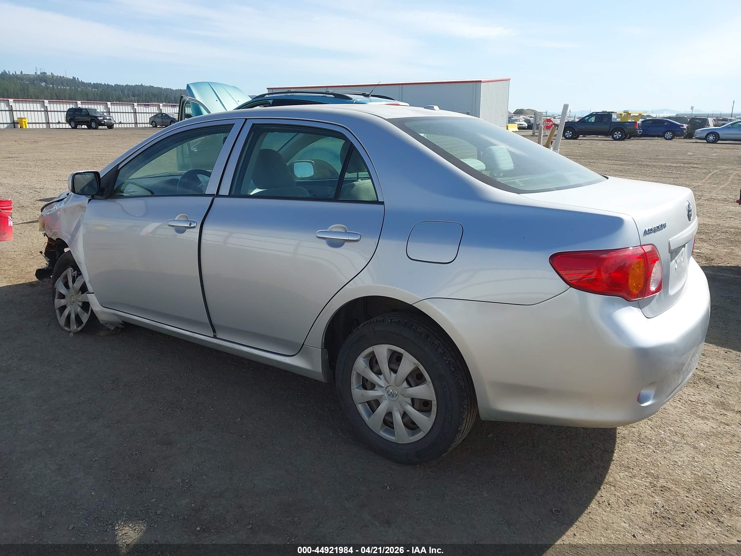 TOYOTA COROLLA image 3