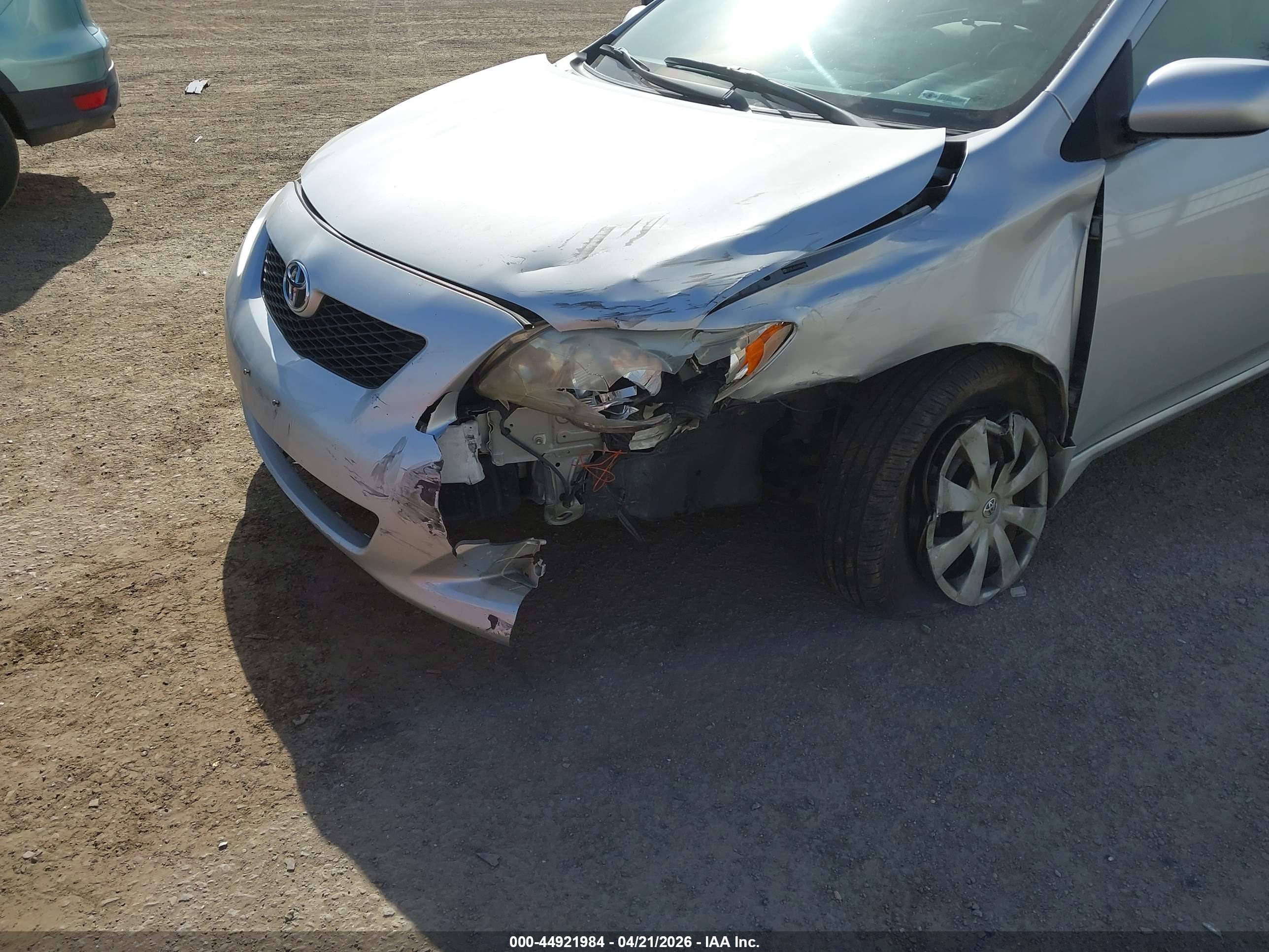 TOYOTA COROLLA image 6