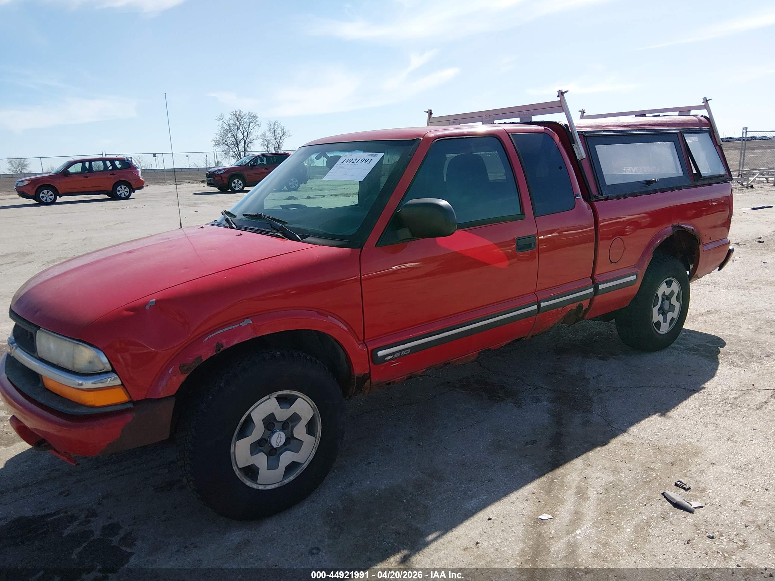 CHEVROLET S-10 image 2
