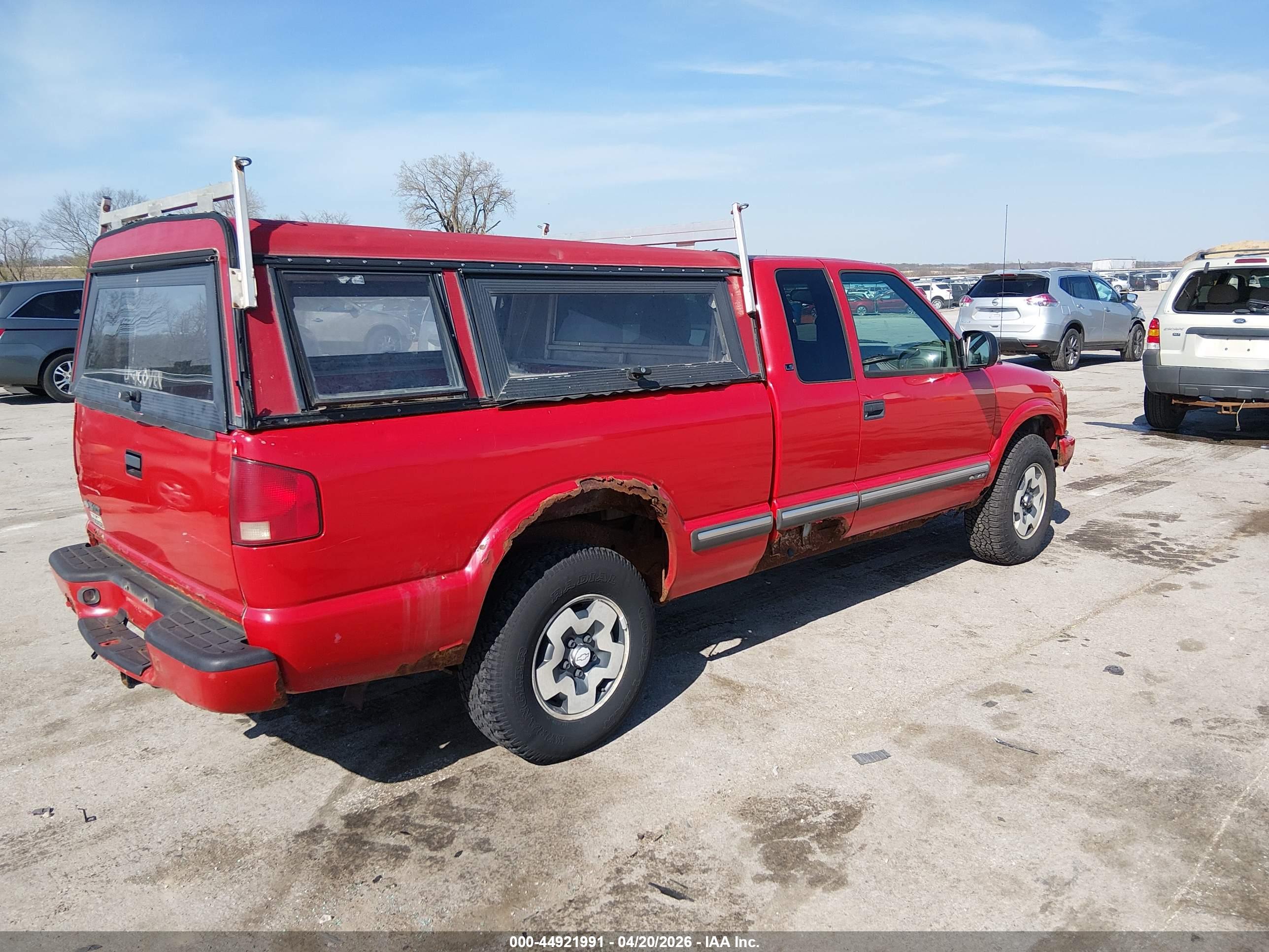 CHEVROLET S-10 image 4