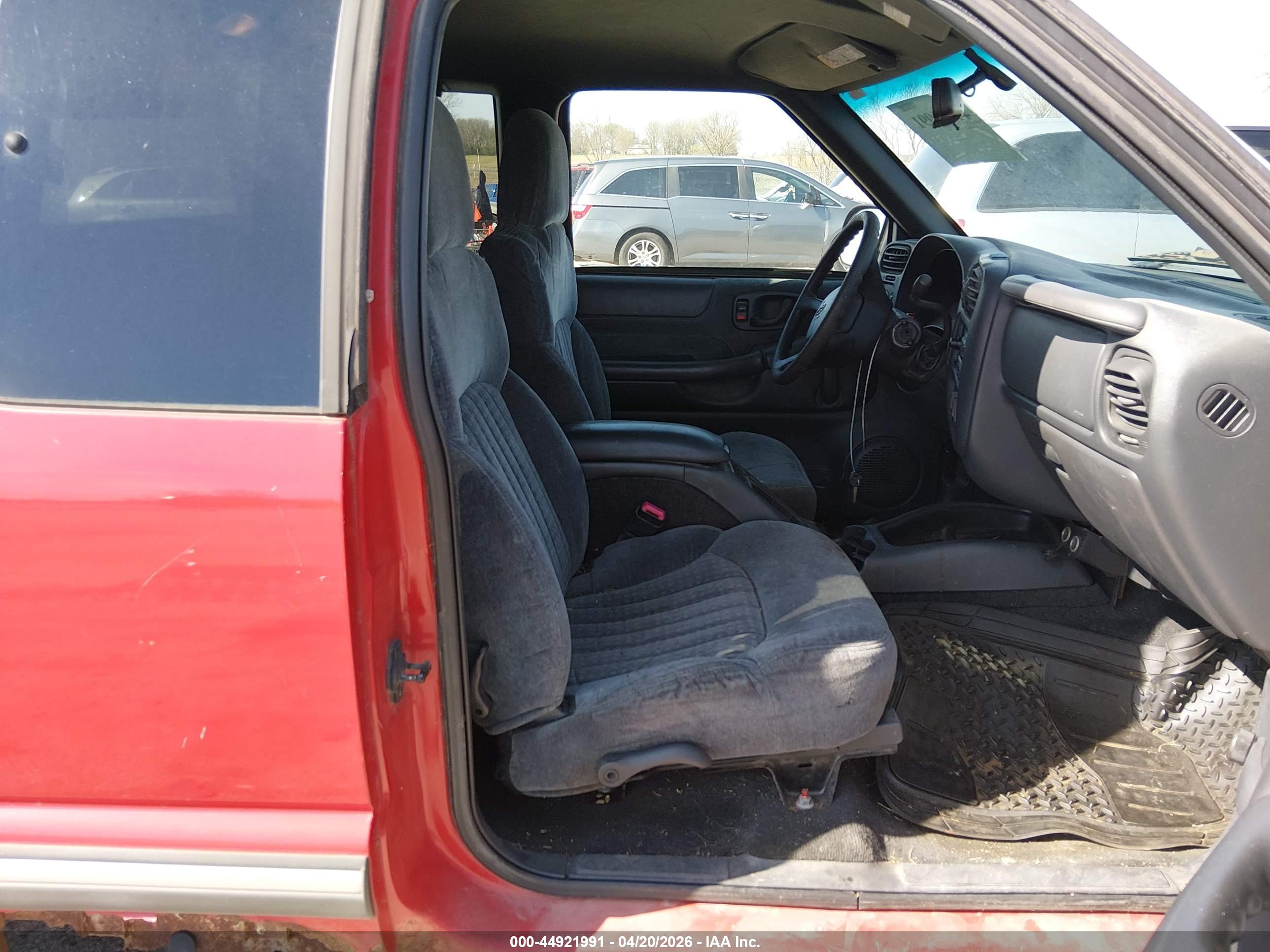 CHEVROLET S-10 image 5