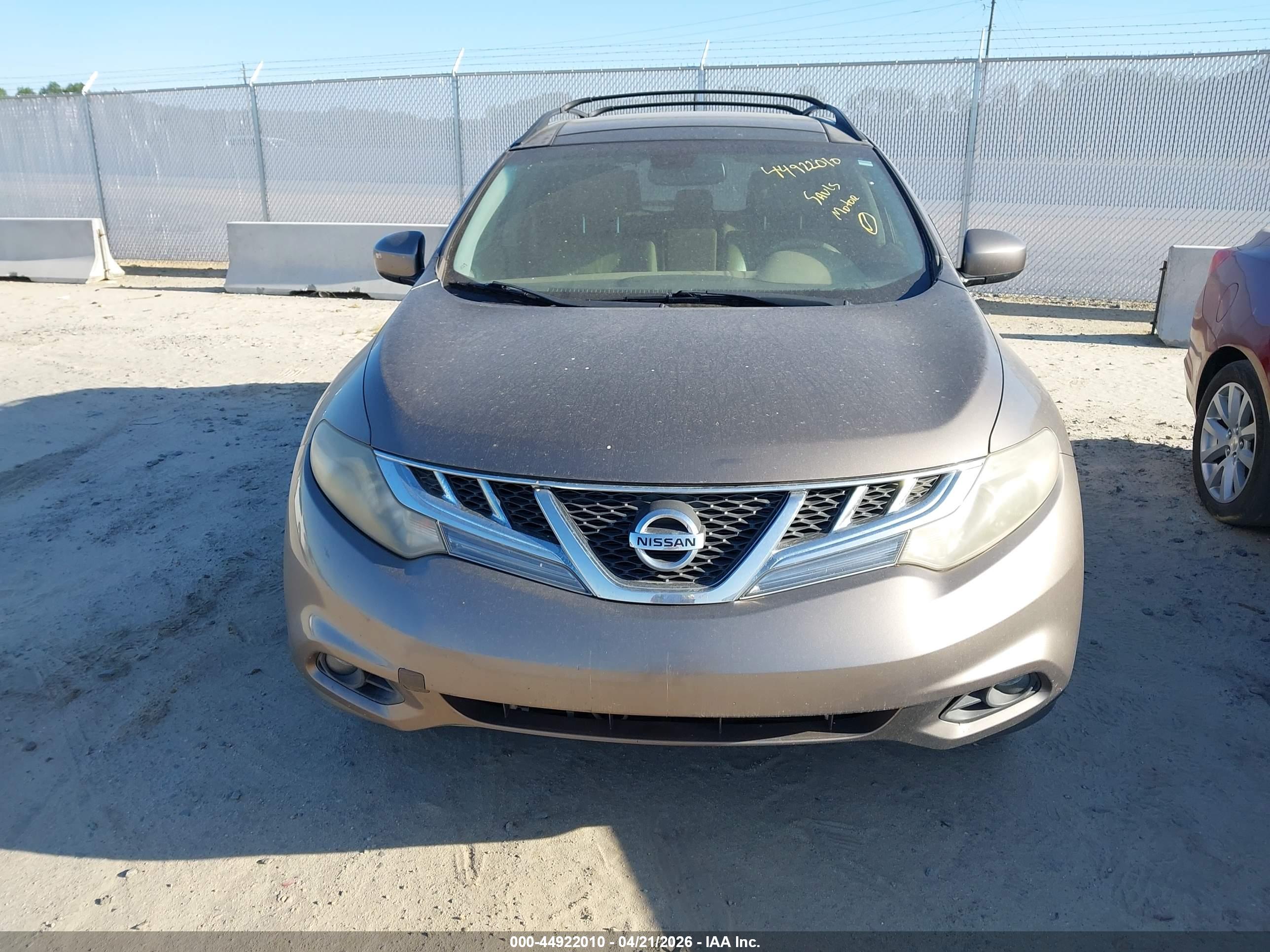 NISSAN MURANO image 6