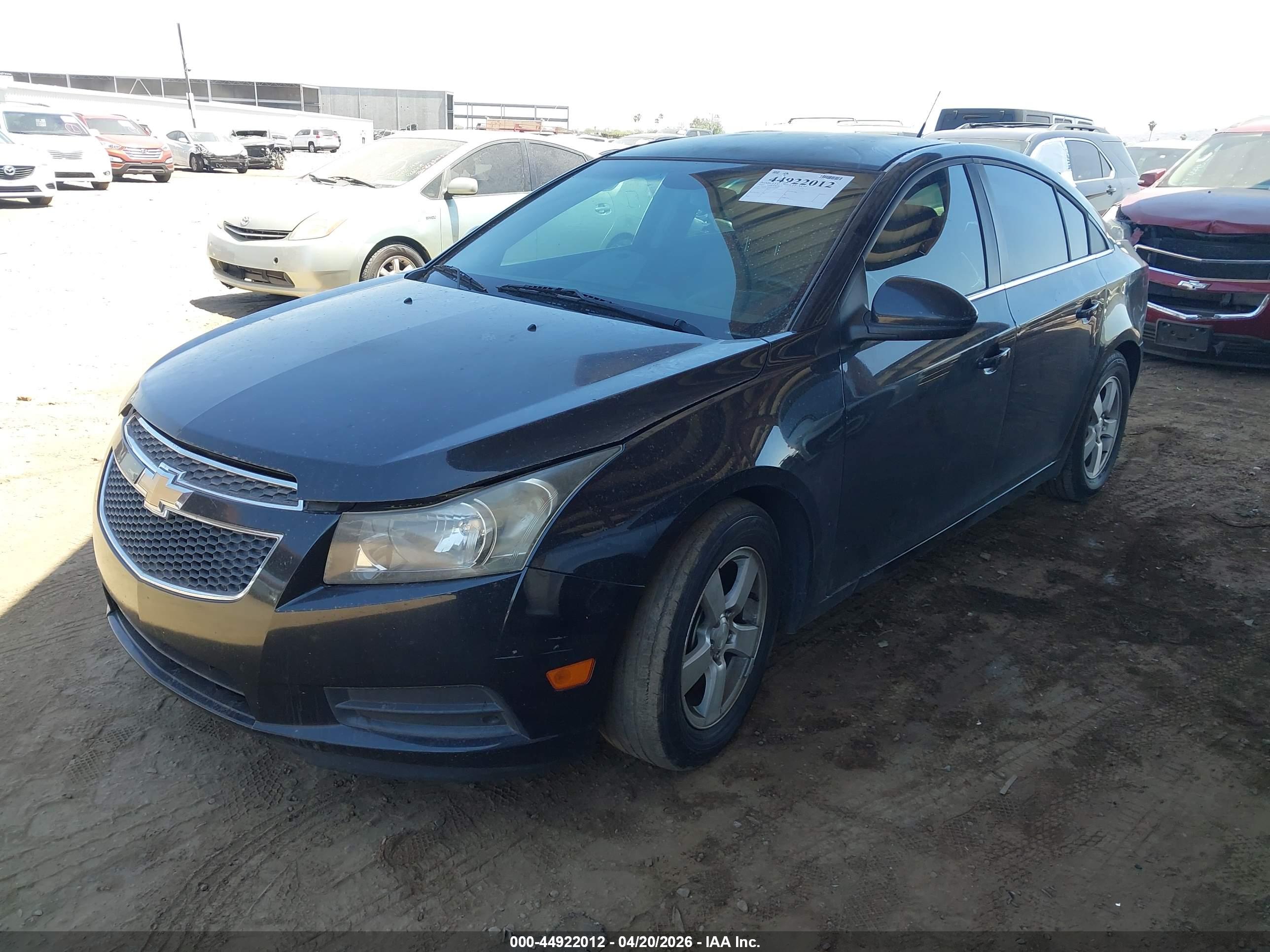 CHEVROLET CRUZE image 2