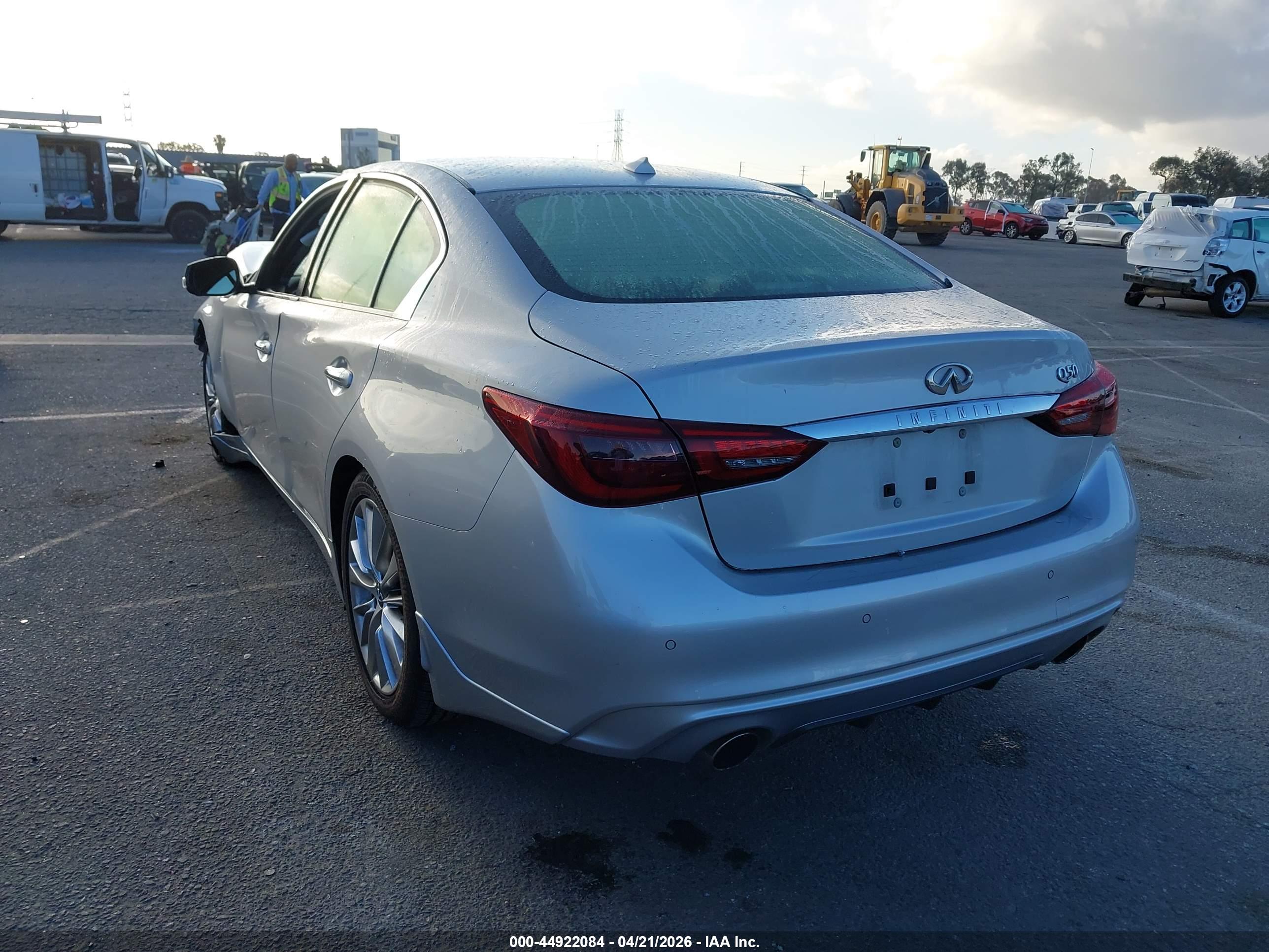 INFINITI Q50 image 3