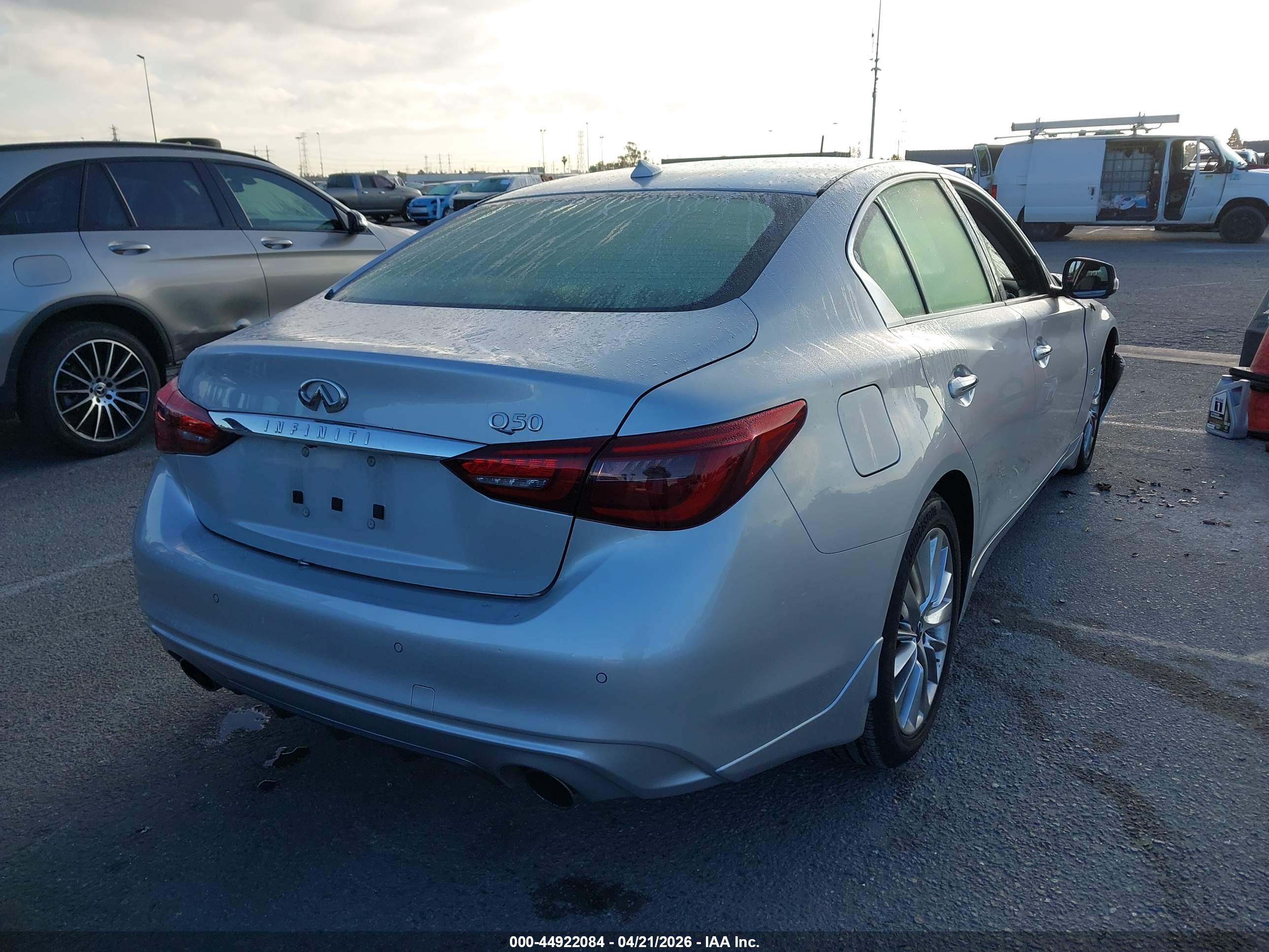 INFINITI Q50 image 4