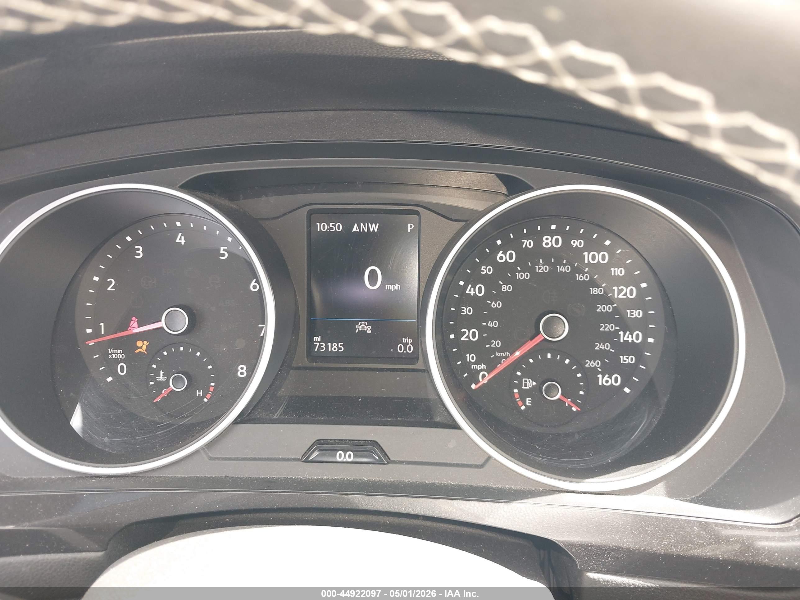 VOLKSWAGEN TIGUAN image 7