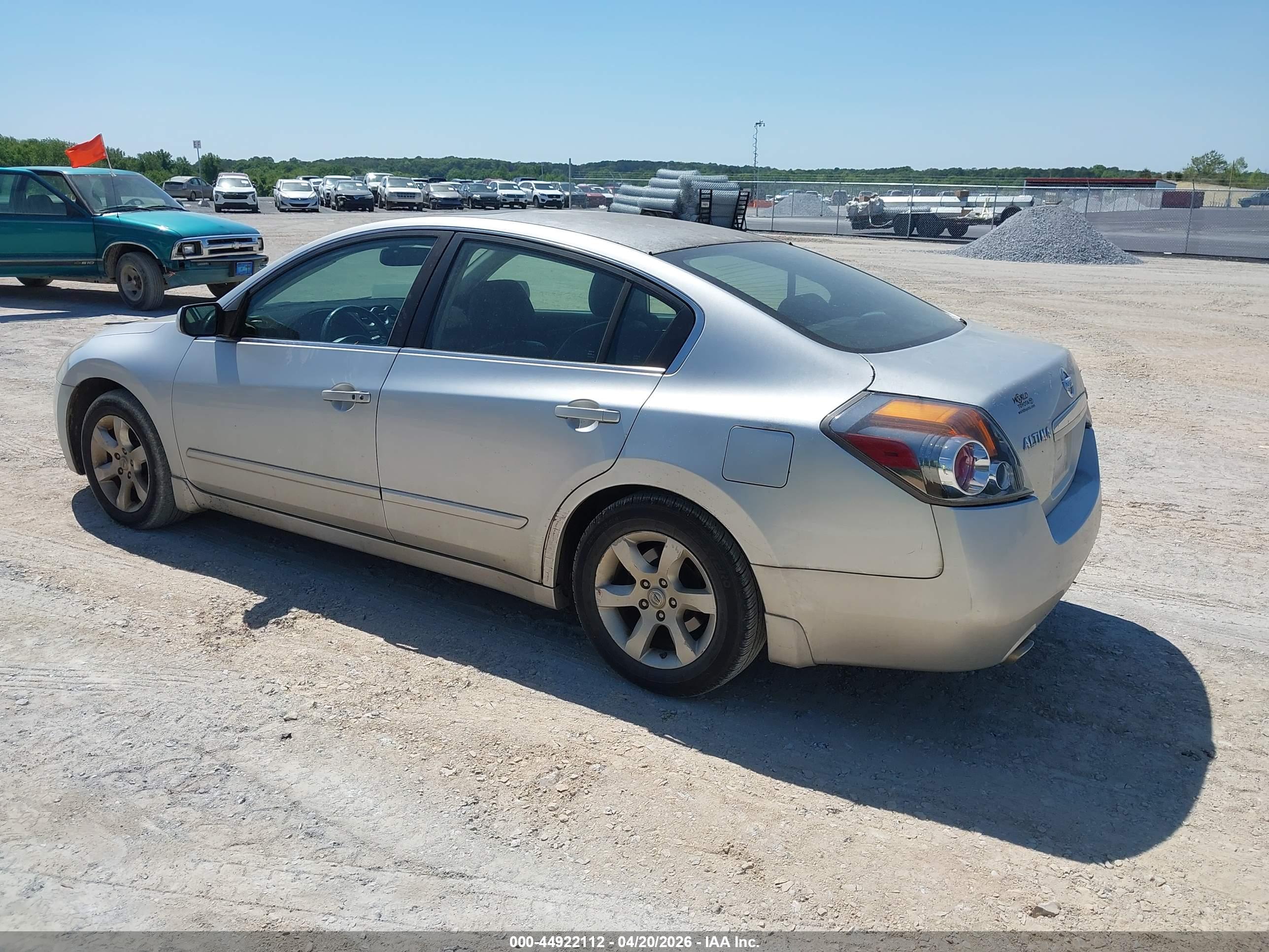 NISSAN ALTIMA image 3