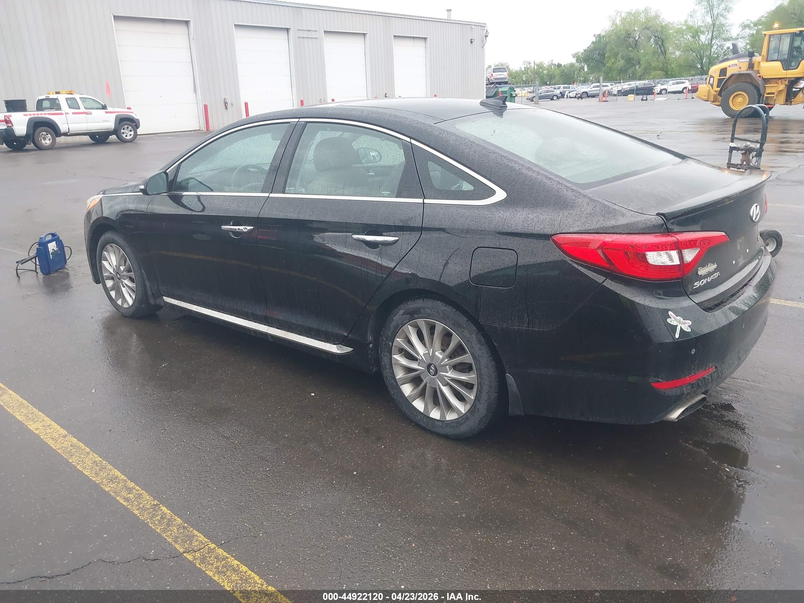 HYUNDAI SONATA image 3