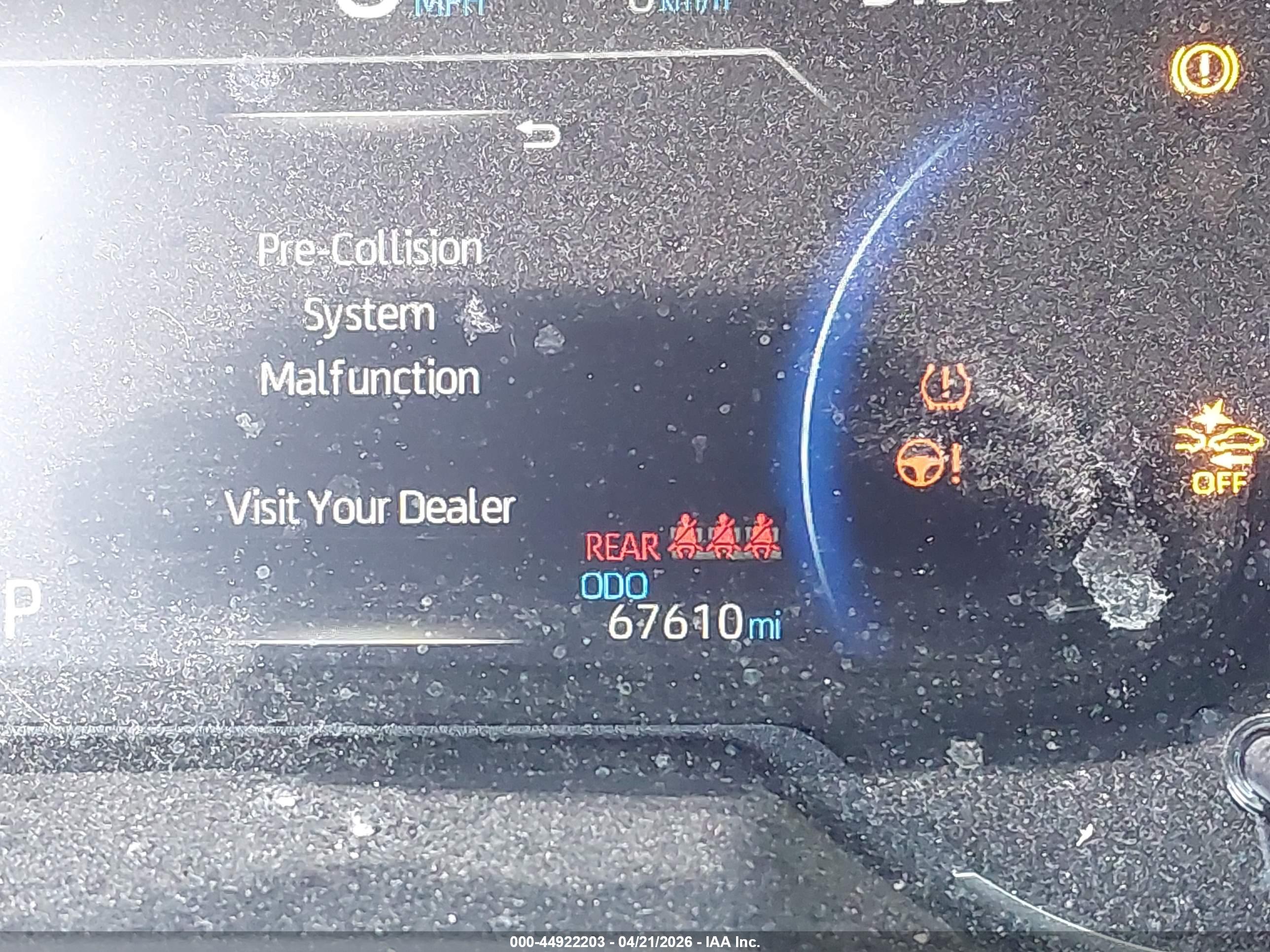 TOYOTA RAV4 image 7
