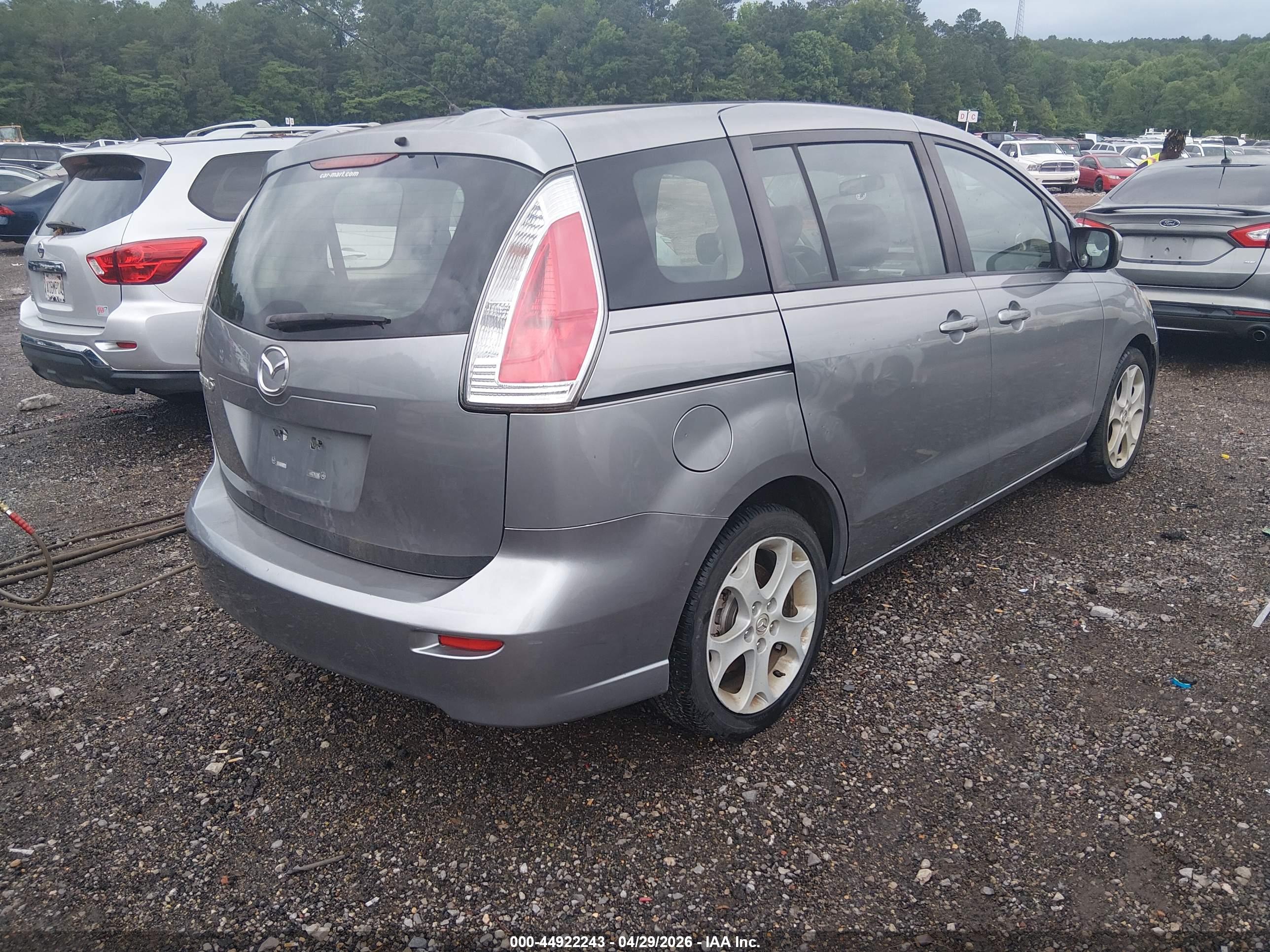 MAZDA MAZDA5 image 4