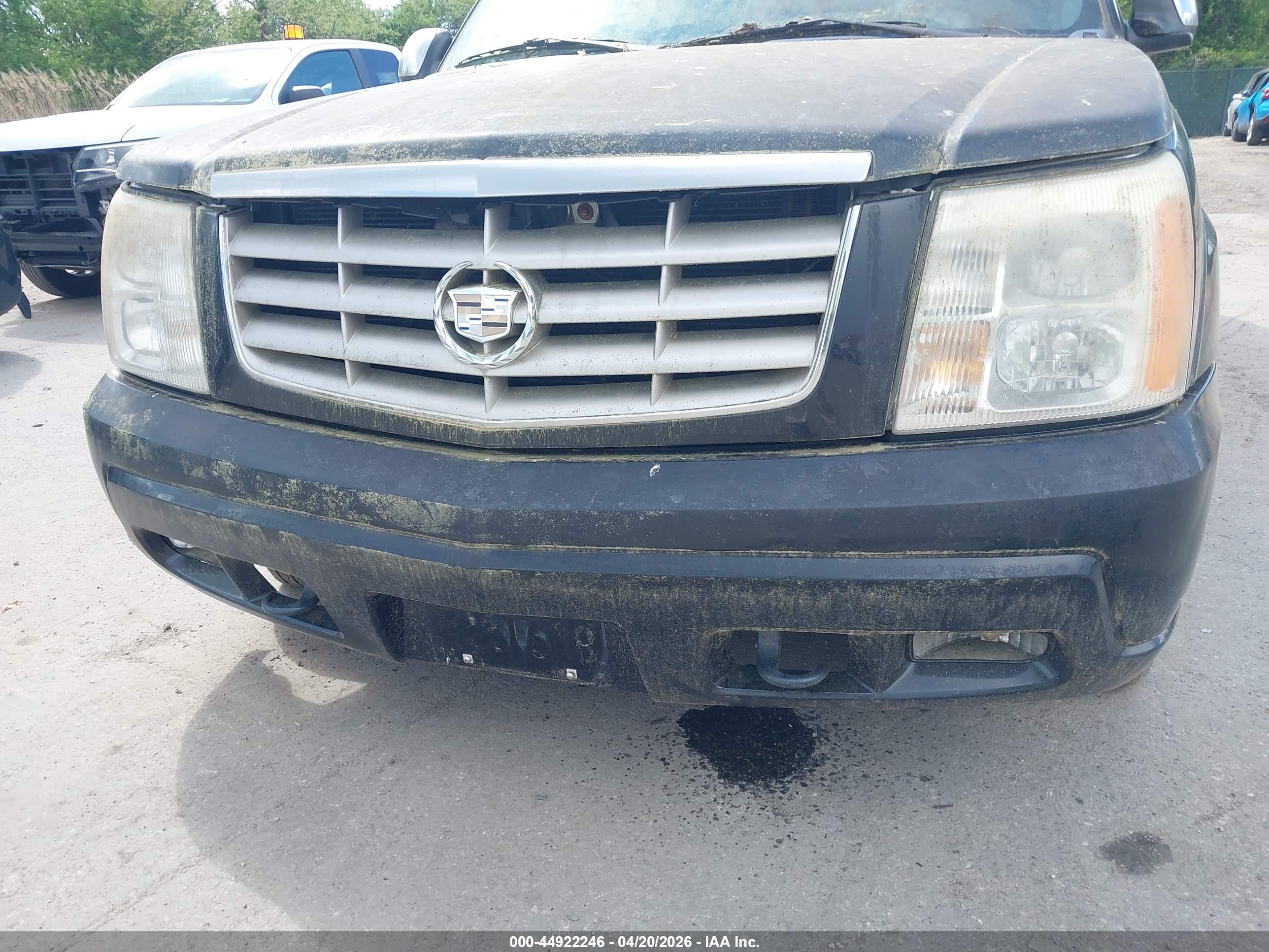 CADILLAC ESCALADE image 6