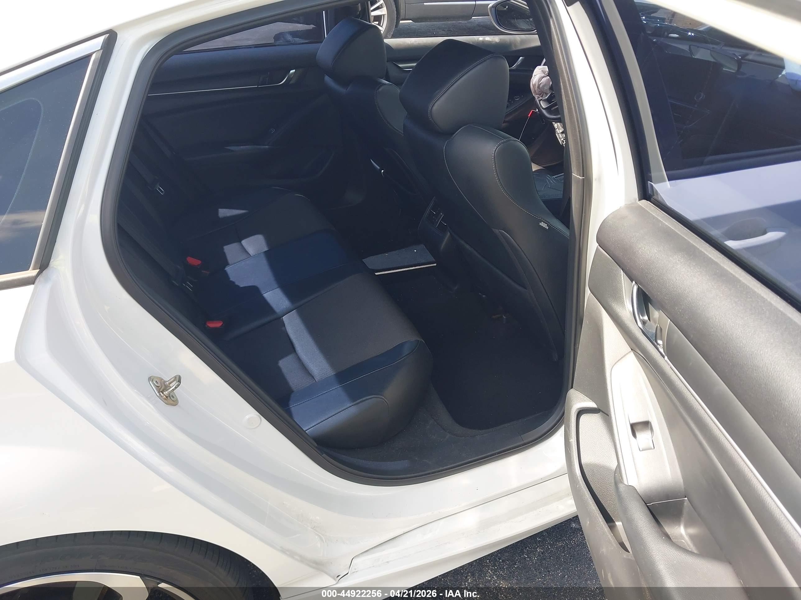 HONDA ACCORD image 8