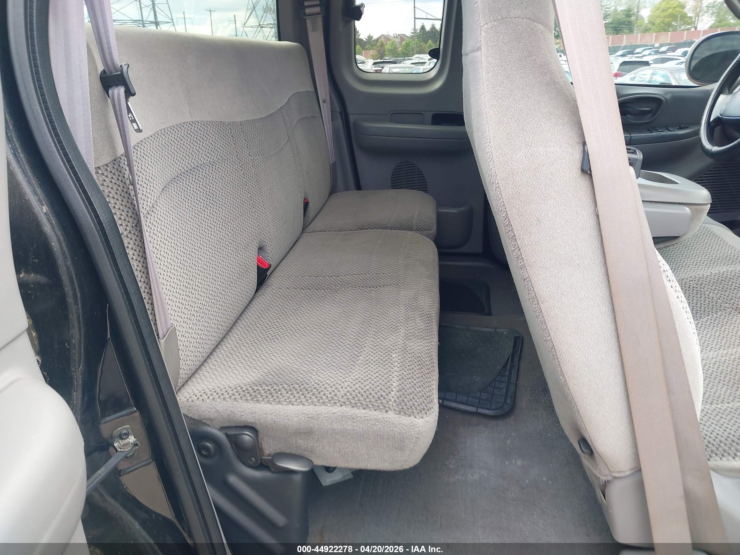 FORD F-150 image 8