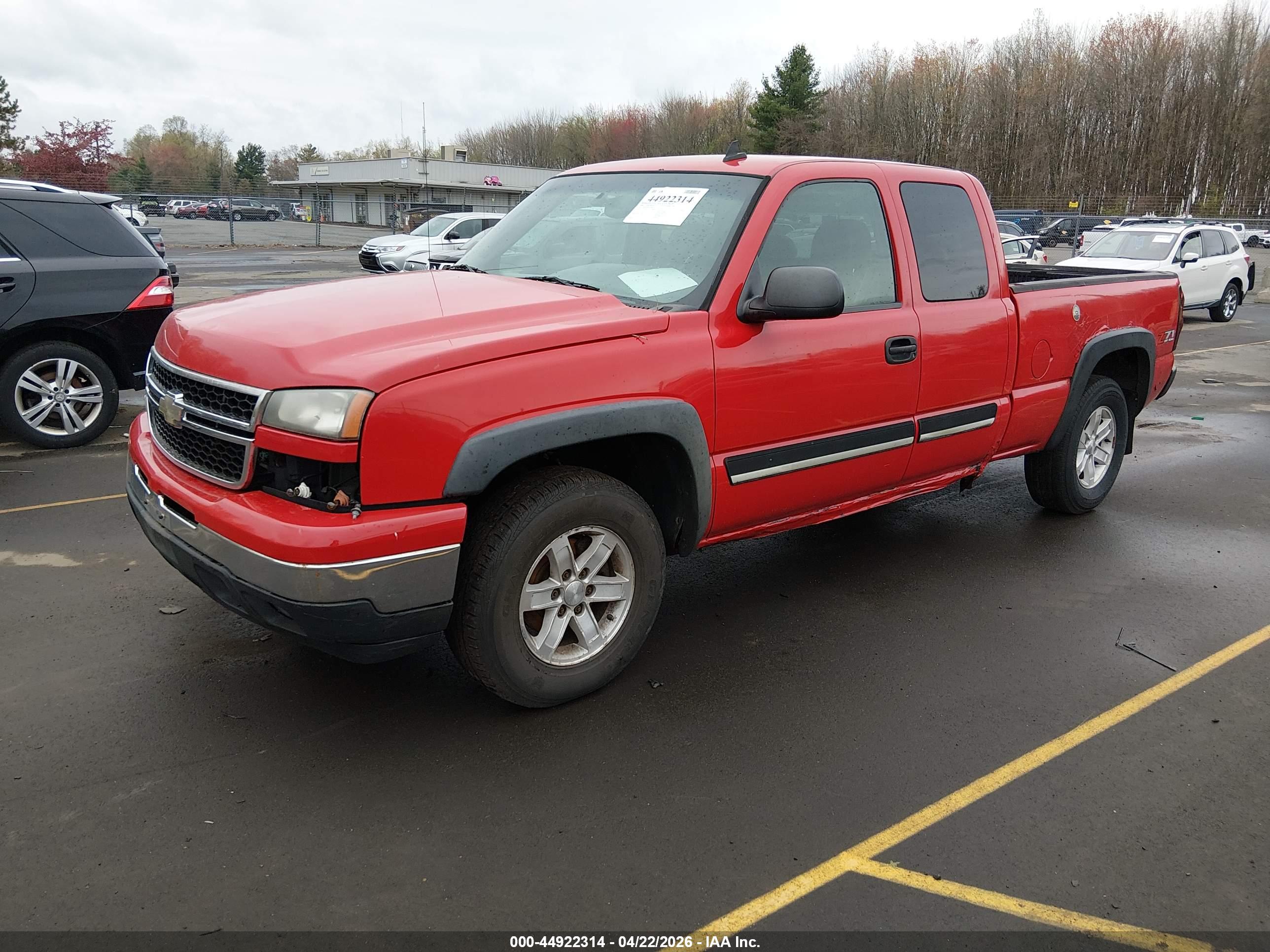 CHEVROLET SILVERADO image 2
