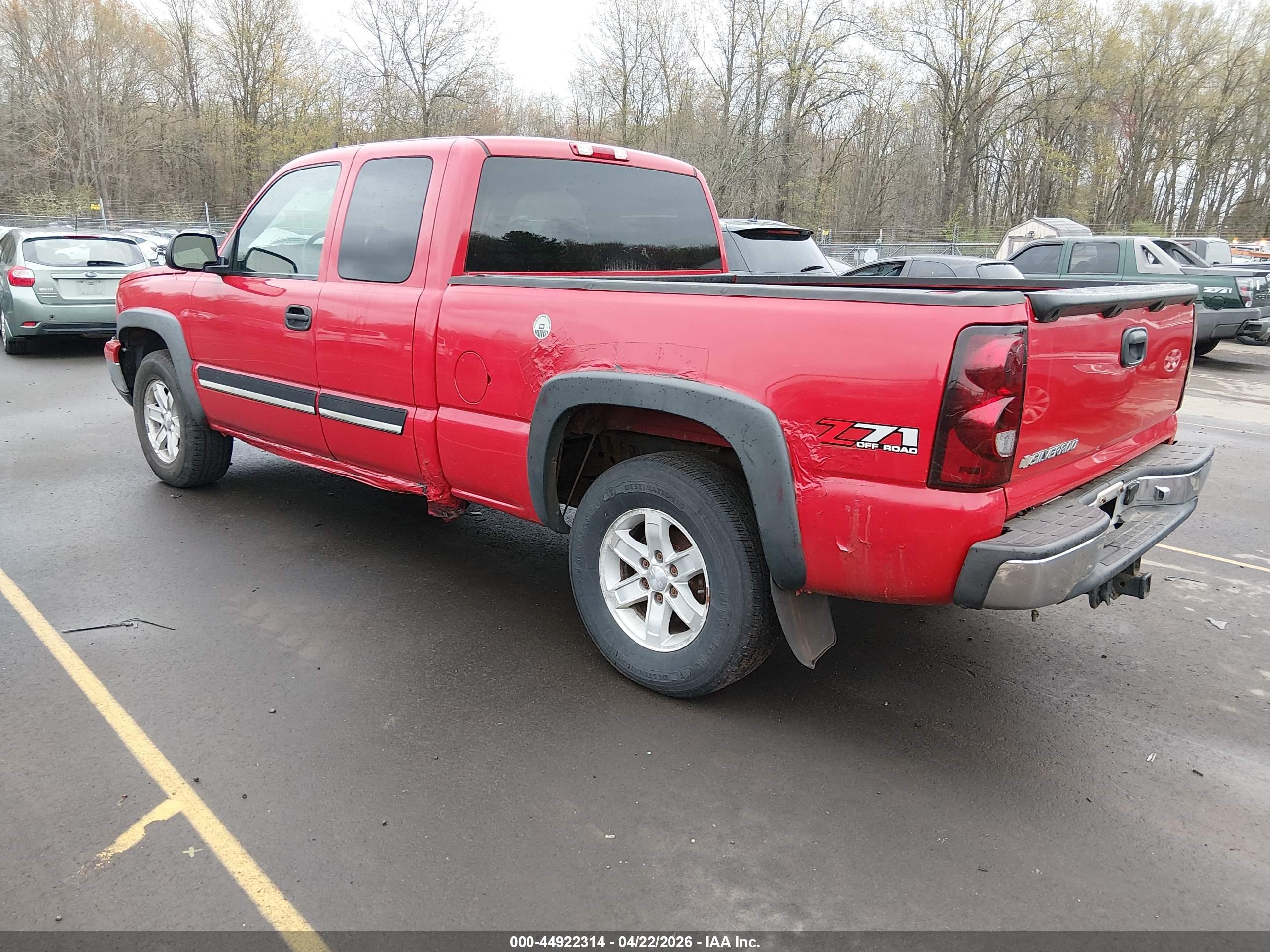 CHEVROLET SILVERADO image 3