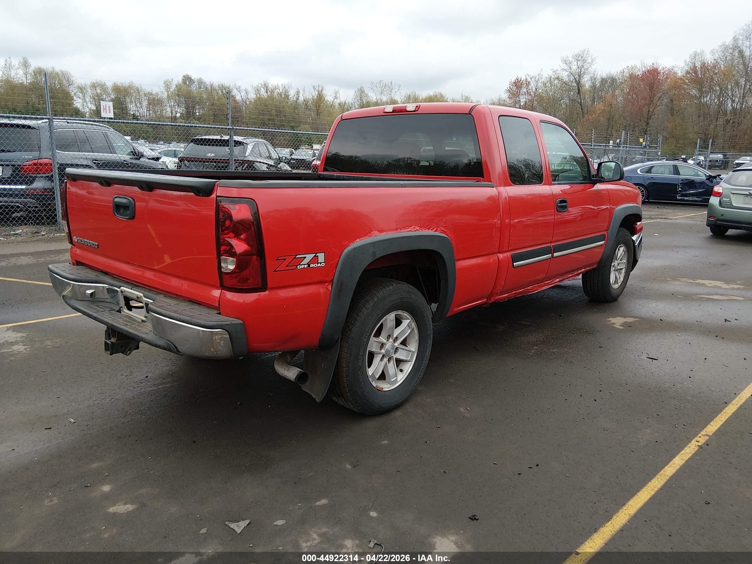 CHEVROLET SILVERADO image 4