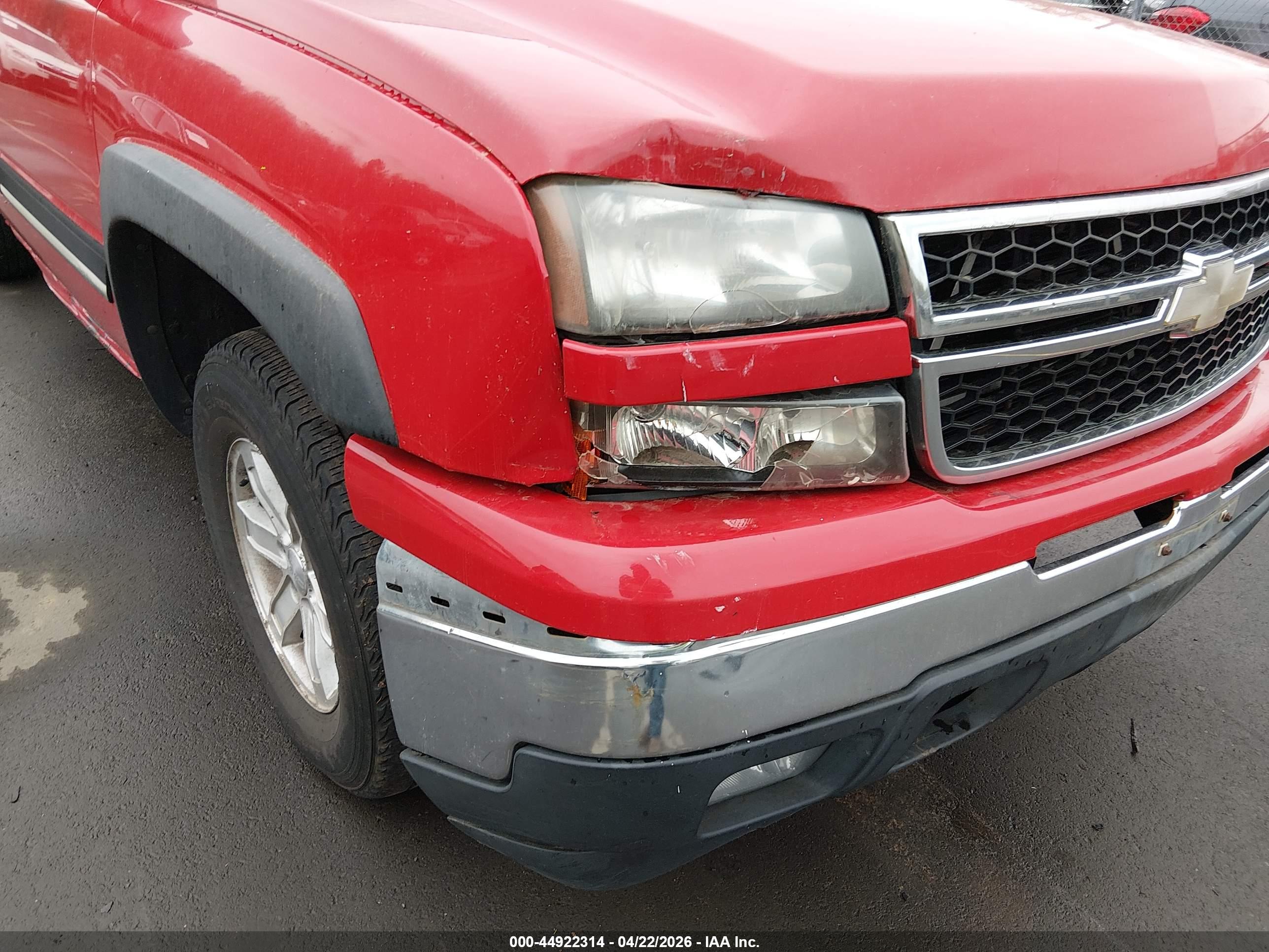 CHEVROLET SILVERADO image 6
