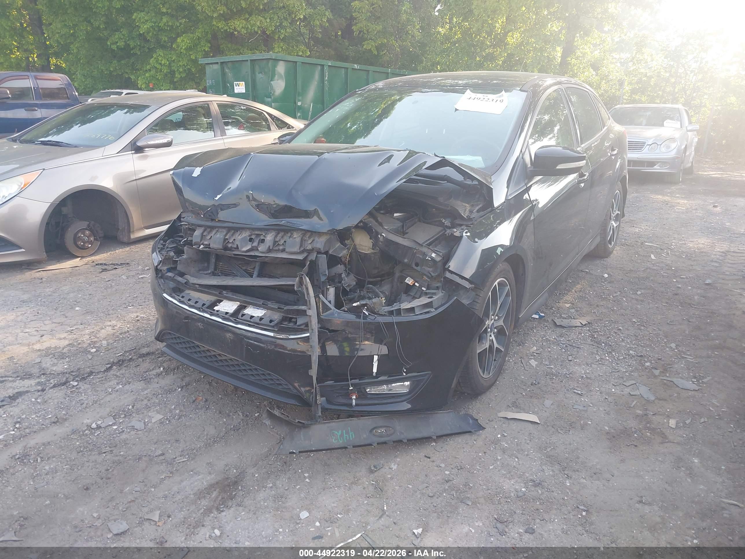 FORD FOCUS image 2
