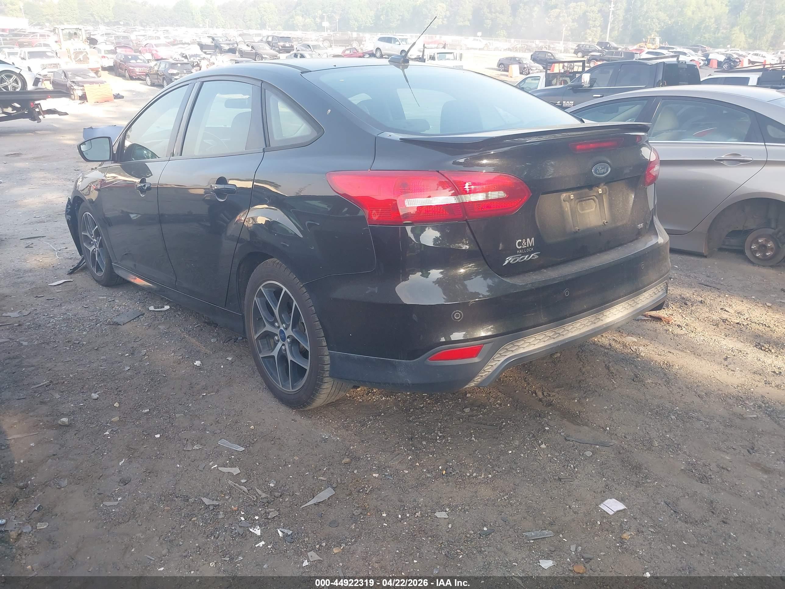 FORD FOCUS image 3