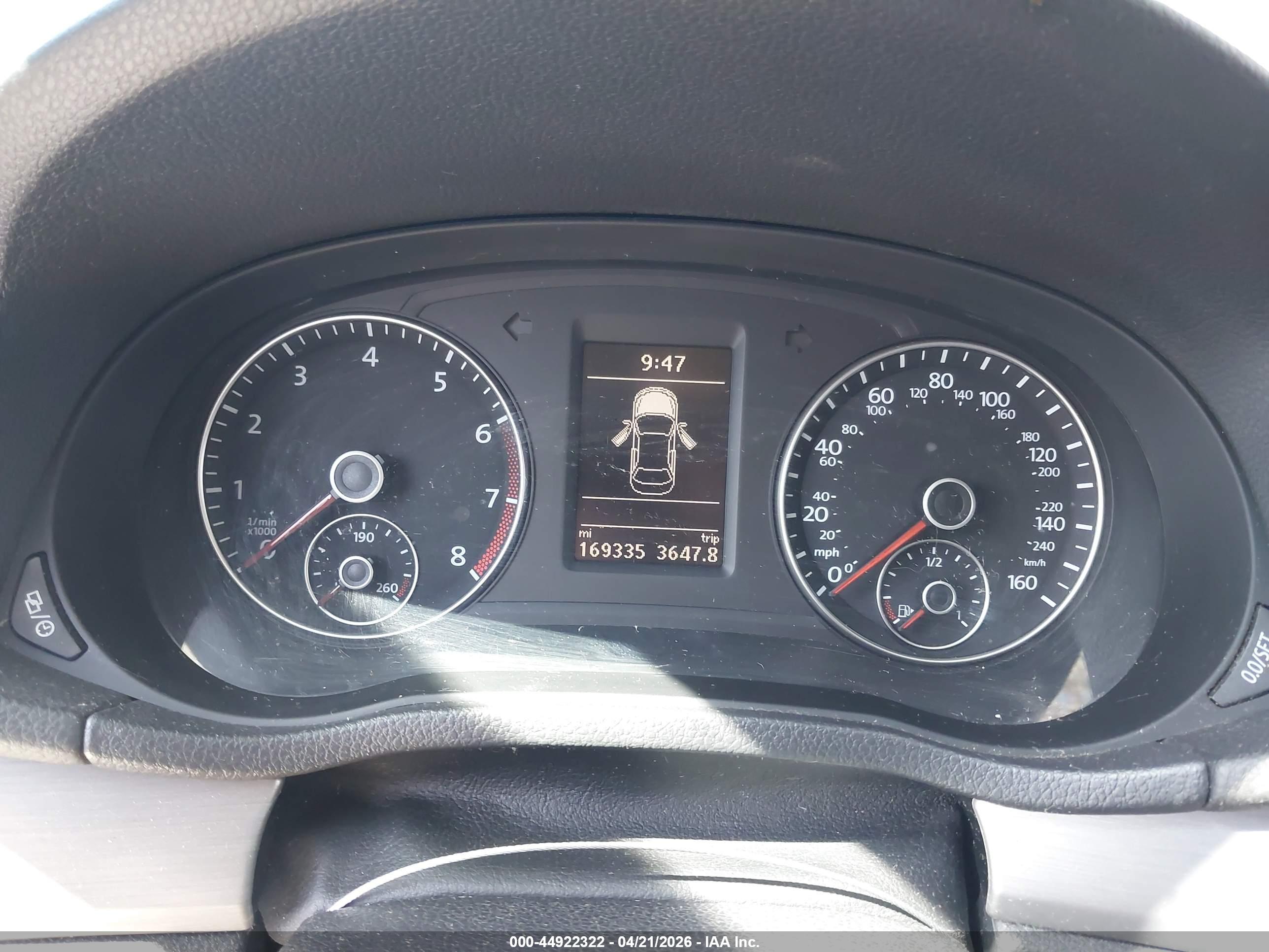 VOLKSWAGEN PASSAT image 7