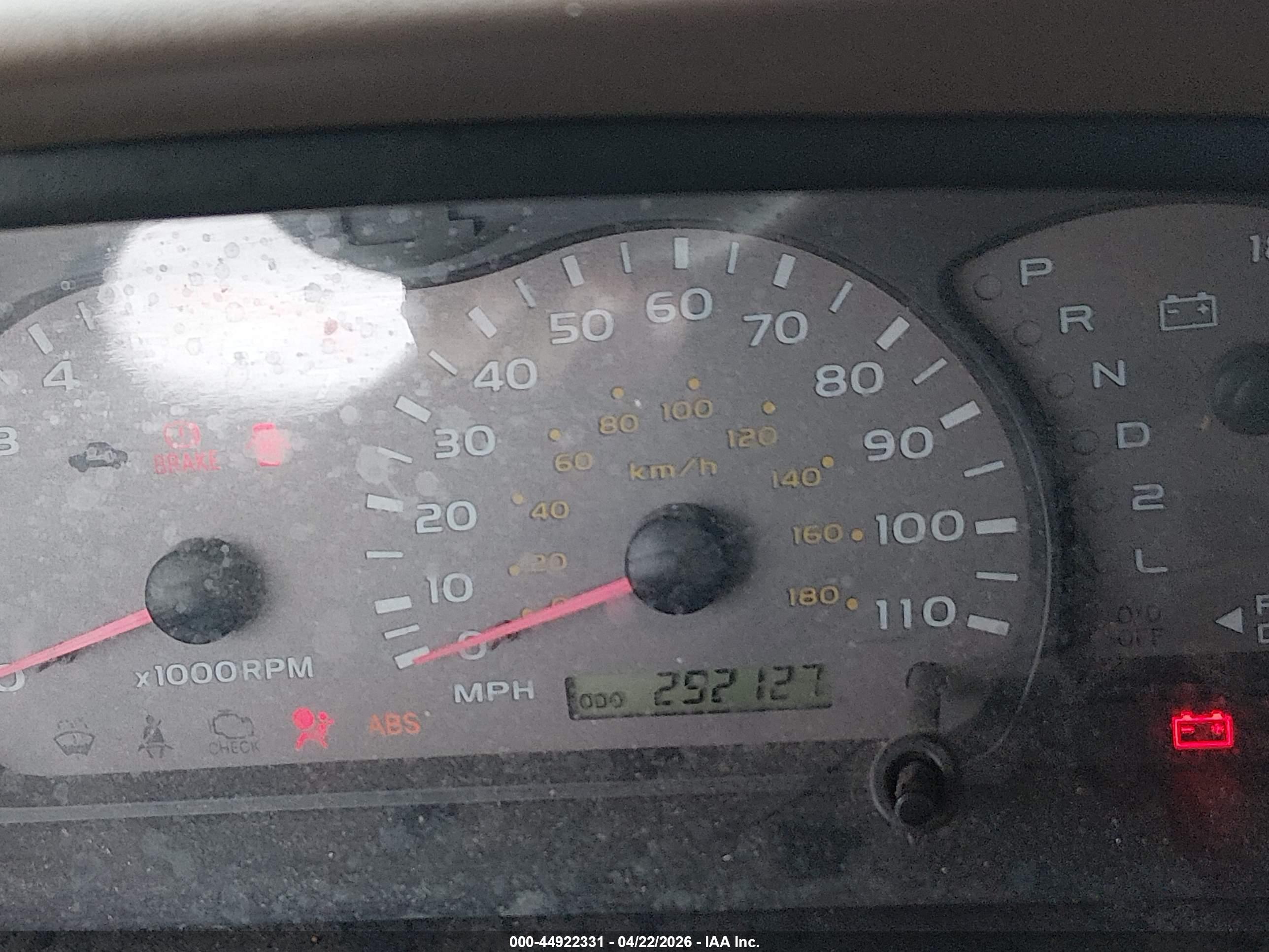 TOYOTA SEQUOIA image 7